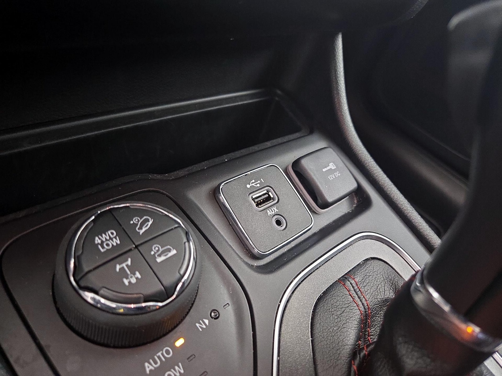 2021 Jeep Cherokee Trailhawk - Photo 19