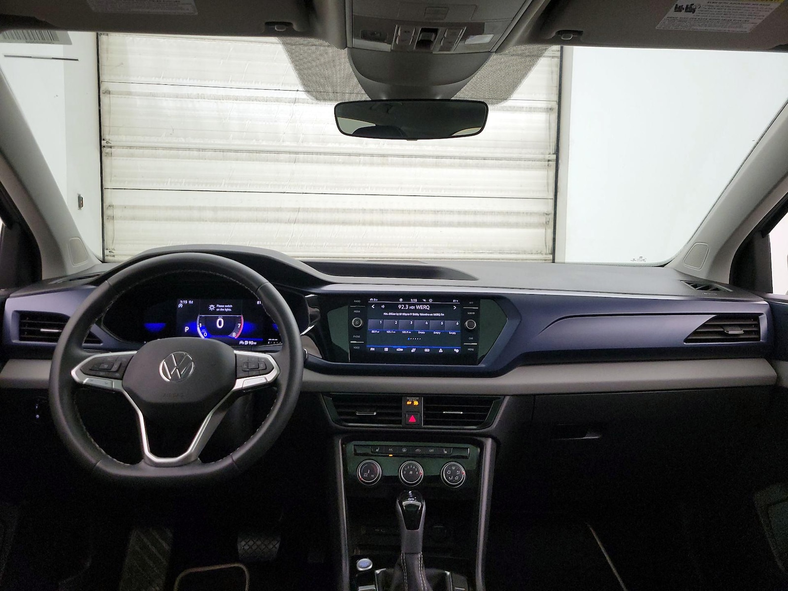 2023 Volkswagen Taos SE - Photo 10