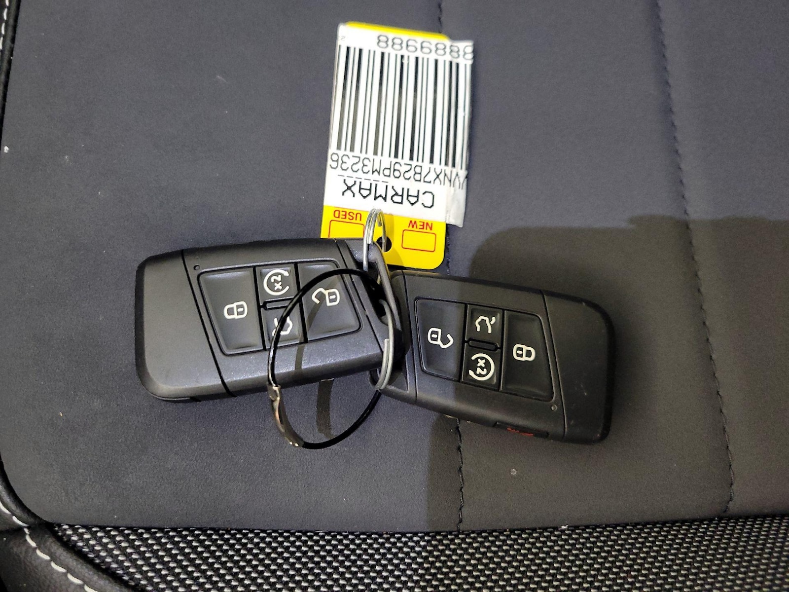 2023 Volkswagen Taos SE - Photo 24