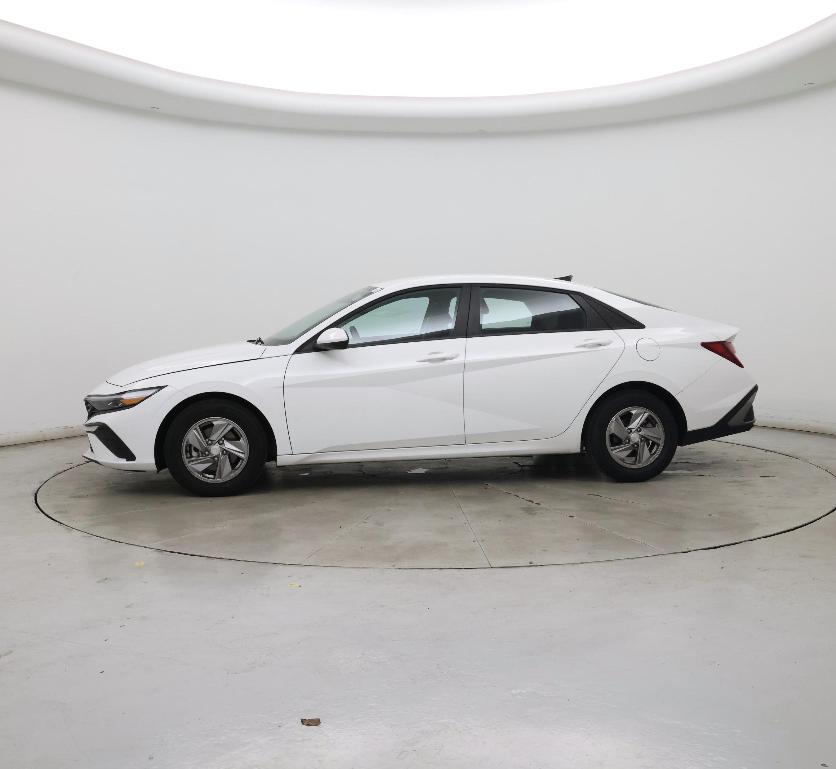 Thumbnail: 2025 Hyundai Elantra - 3