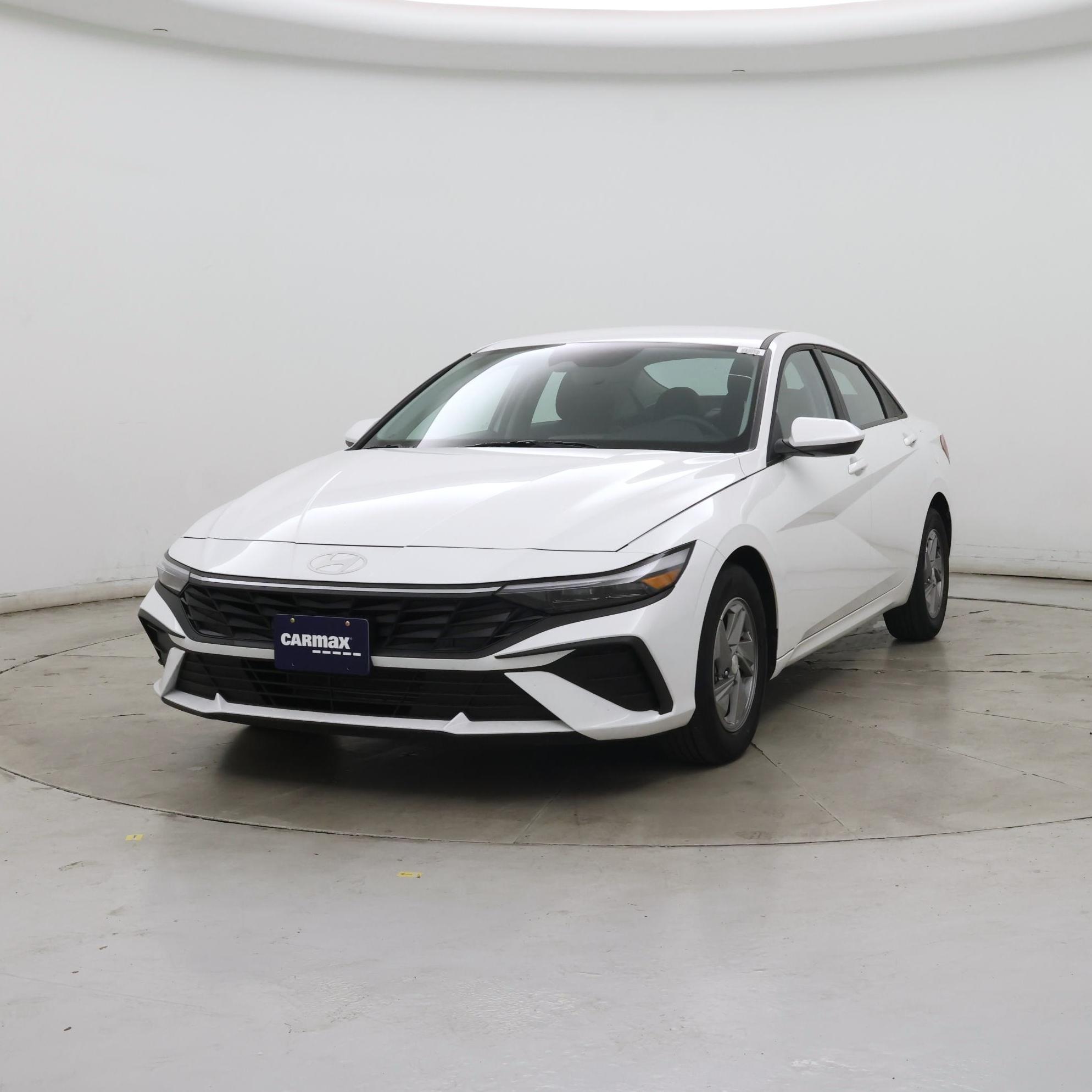 Thumbnail: 2025 Hyundai Elantra - 4