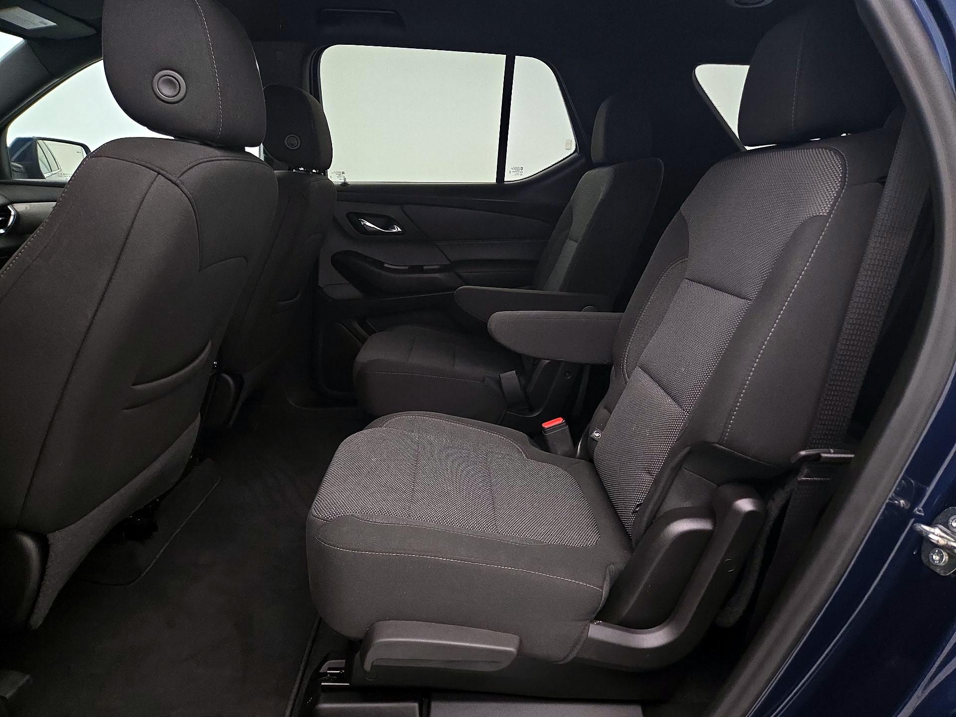 Thumbnail: 2023 Chevrolet Traverse - 19