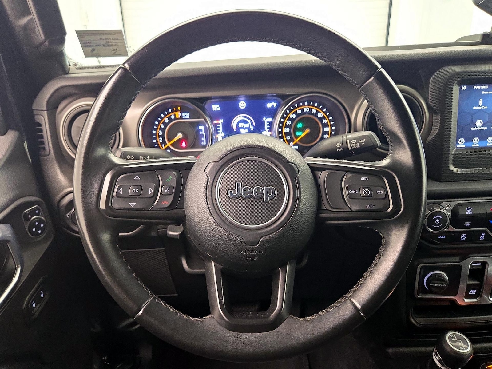 2021 Jeep Wrangler Willys - Photo 11