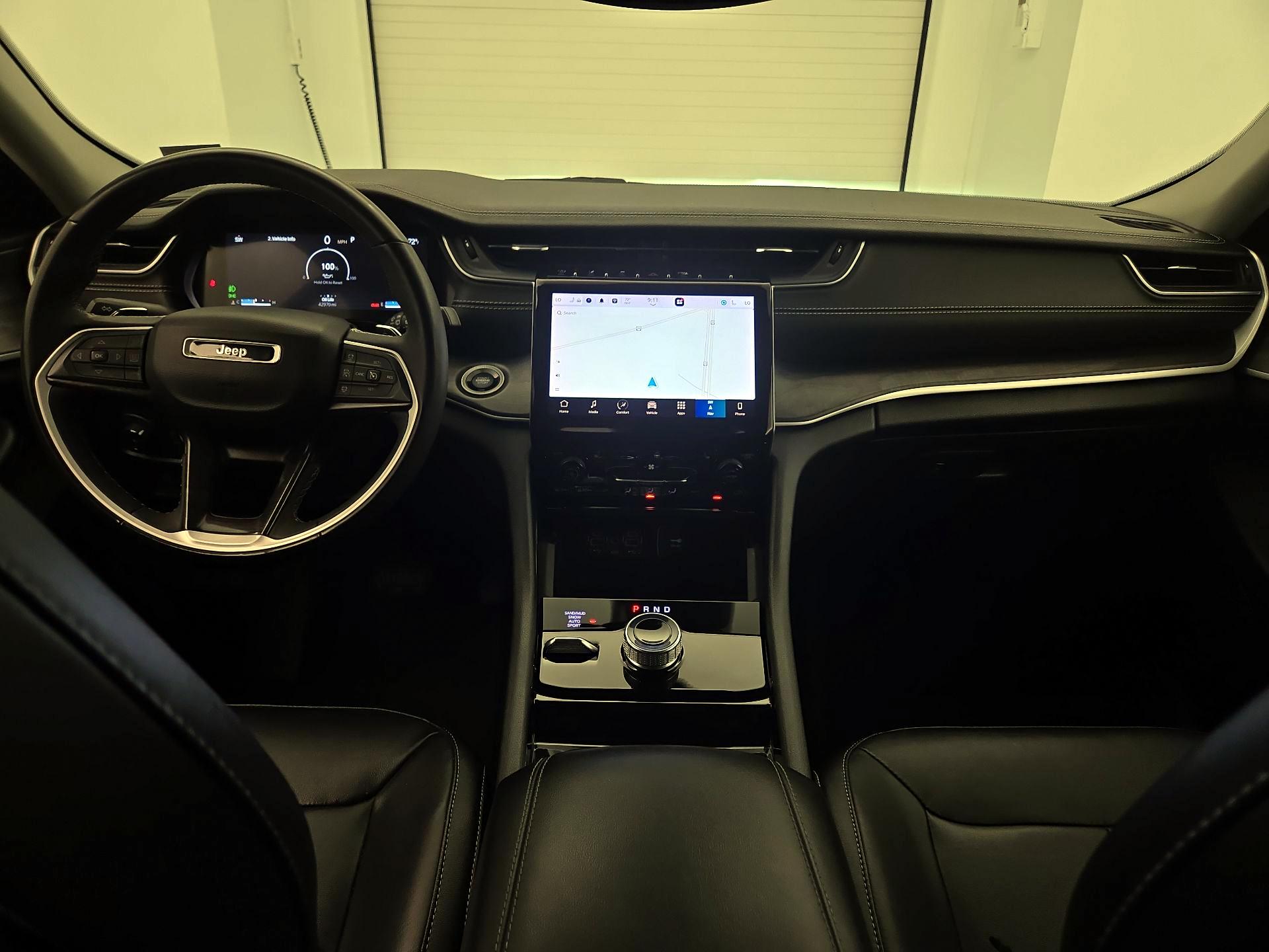Thumbnail: 2023 Jeep Grand Cherokee - 9