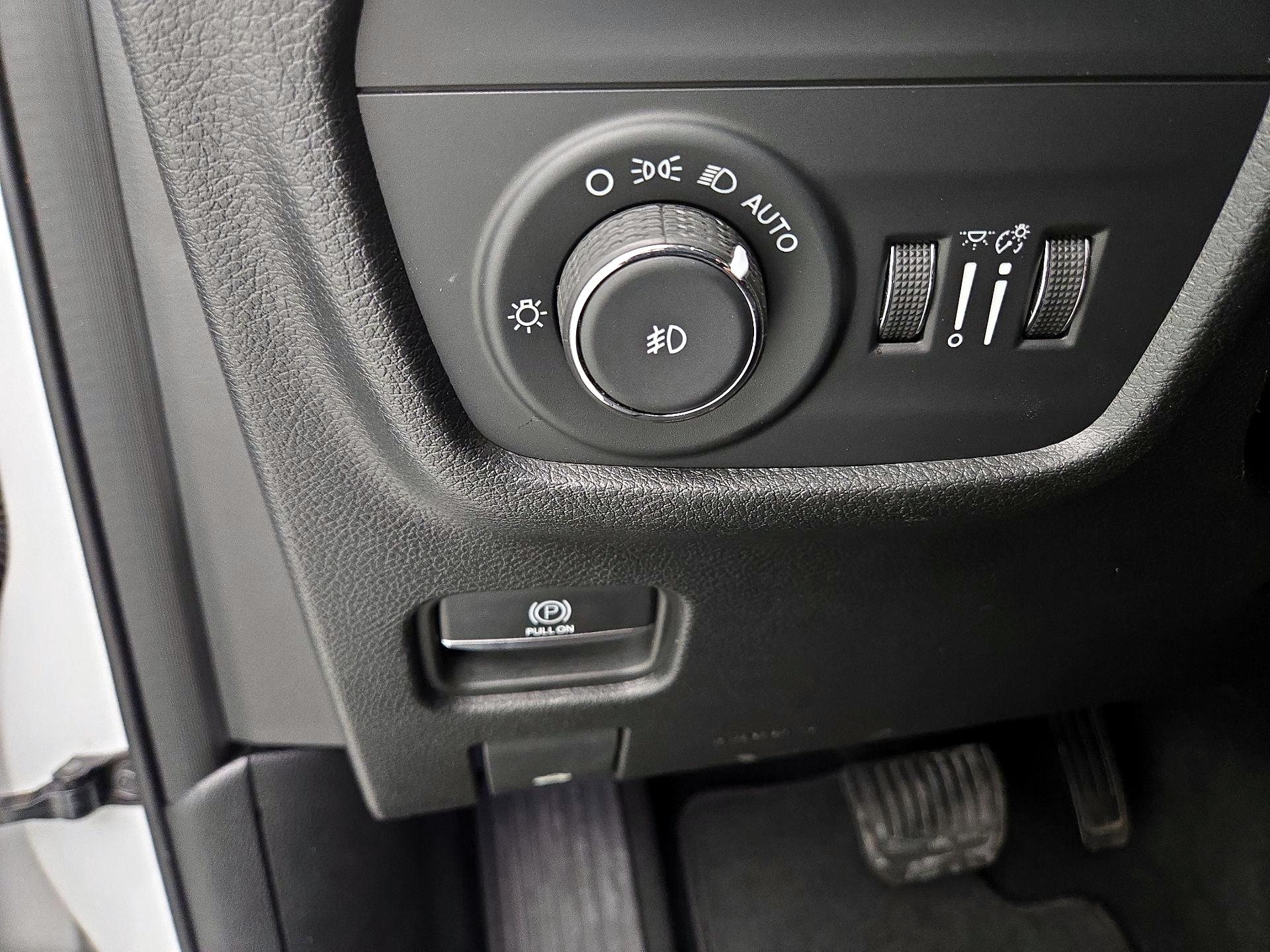 Thumbnail: 2023 Jeep Grand Cherokee - 13