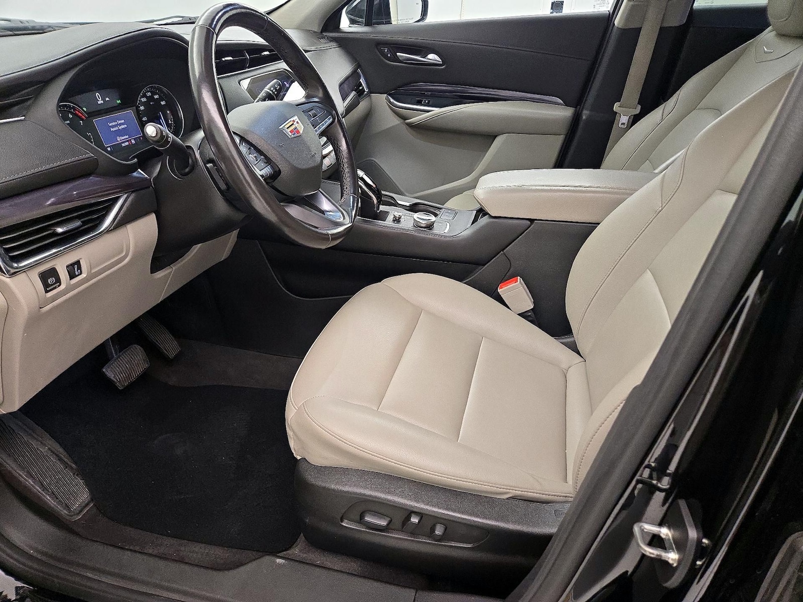 Power Seat(s) & Side Airbags
