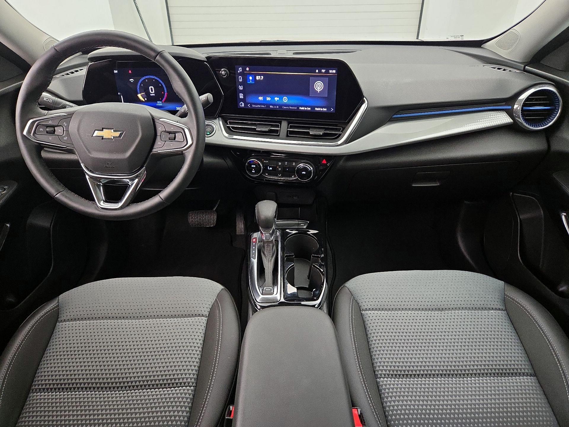 Thumbnail: 2025 Chevrolet Trax - 9
