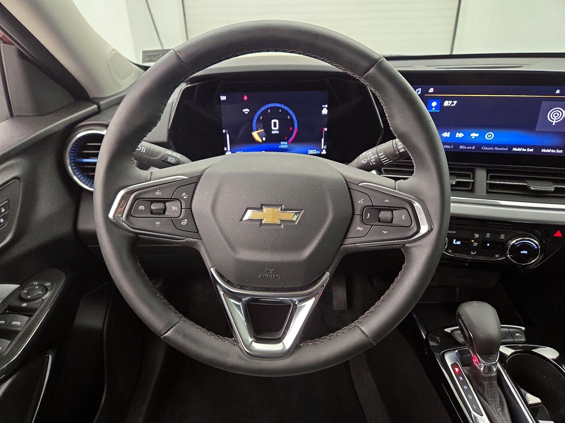 Thumbnail: 2025 Chevrolet Trax - 10