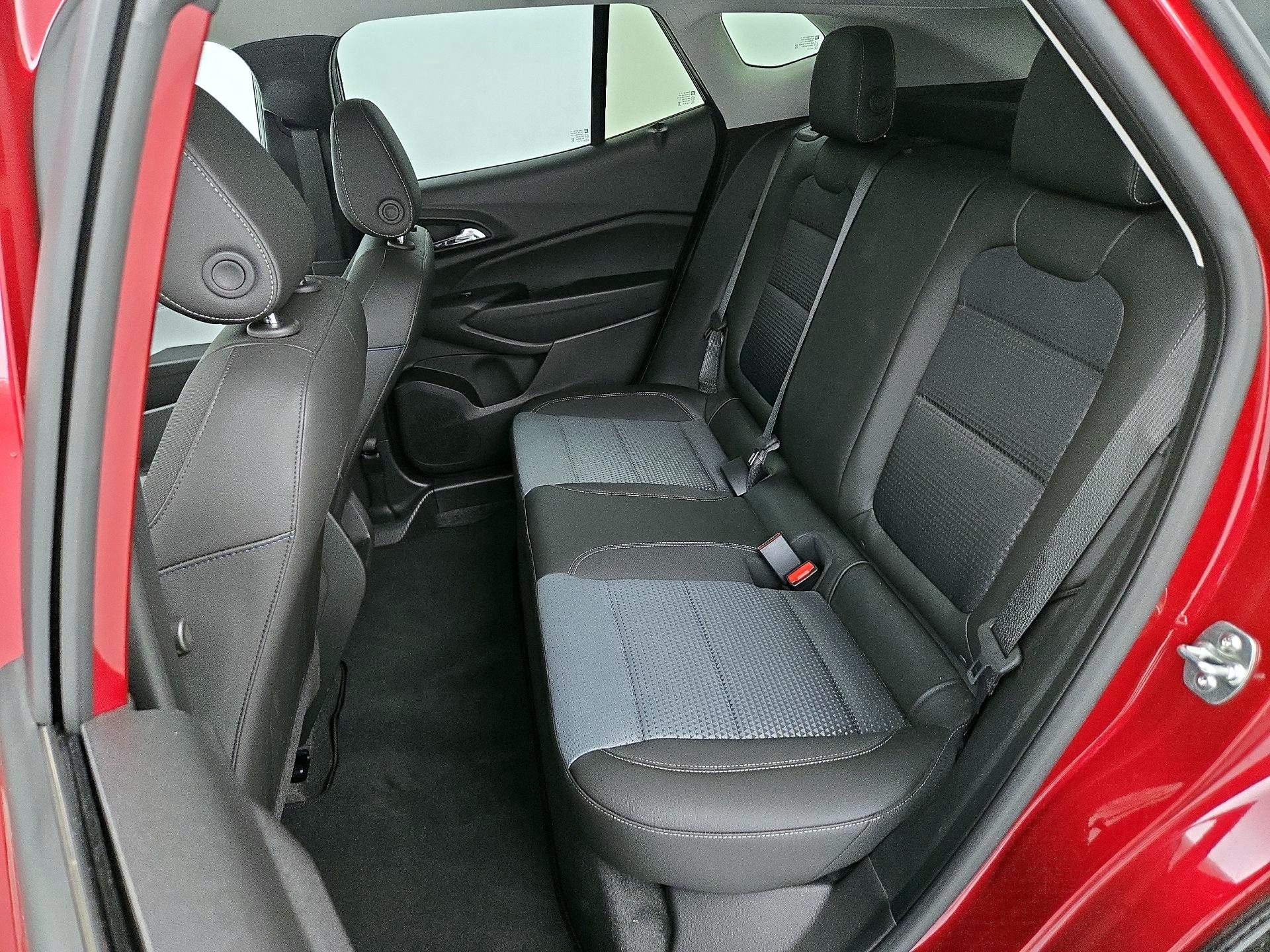 Thumbnail: 2025 Chevrolet Trax - 19