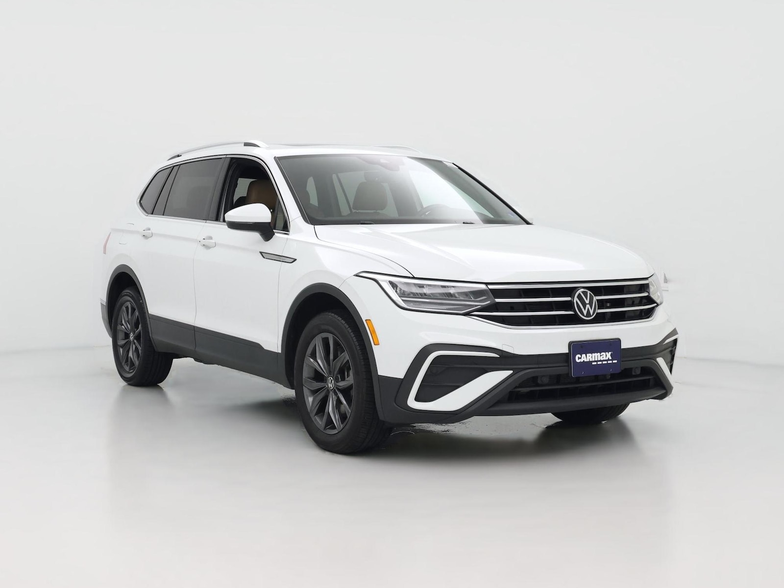 2022 Volkswagen Tiguan SE - Photo 1