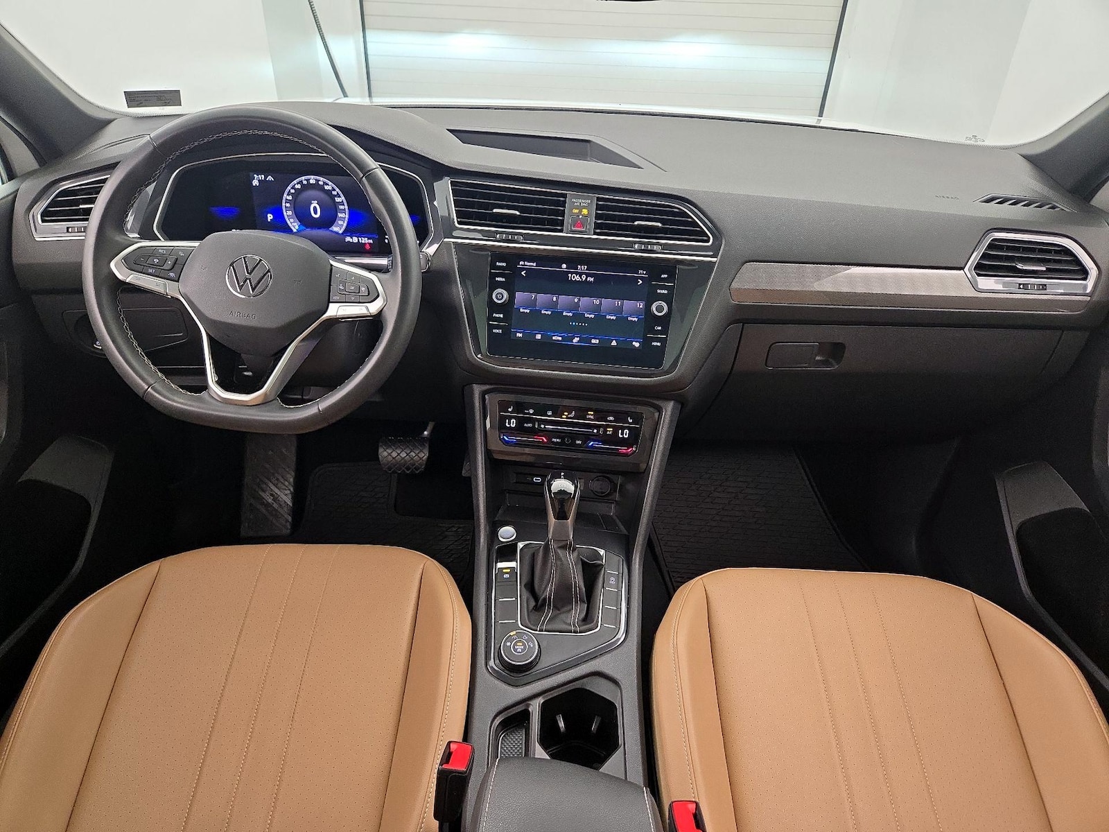 2022 Volkswagen Tiguan SE - Photo 10