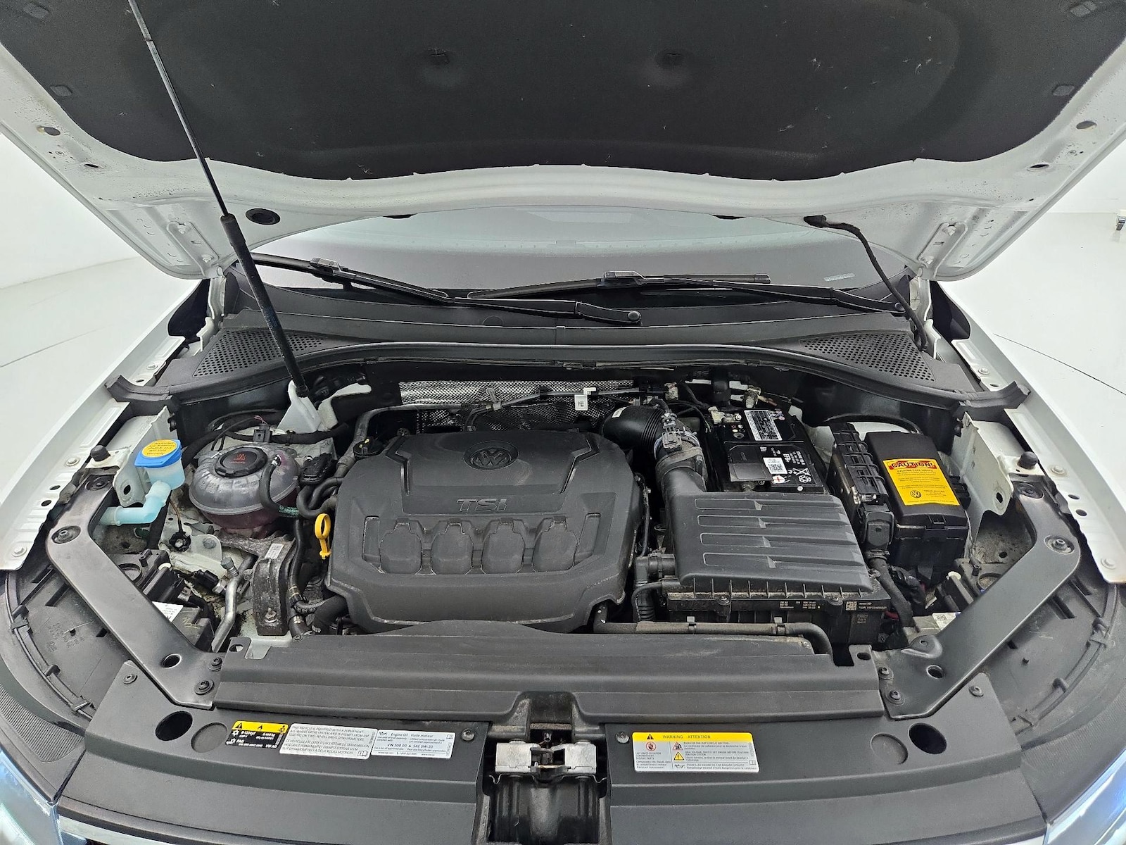 2022 Volkswagen Tiguan SE - Photo 23