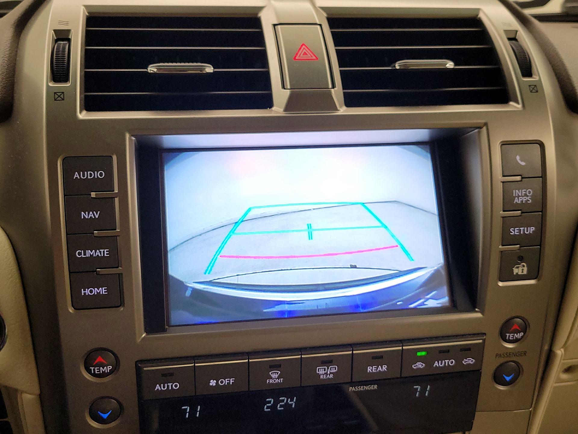 Thumbnail: 2019 Lexus GX - 15