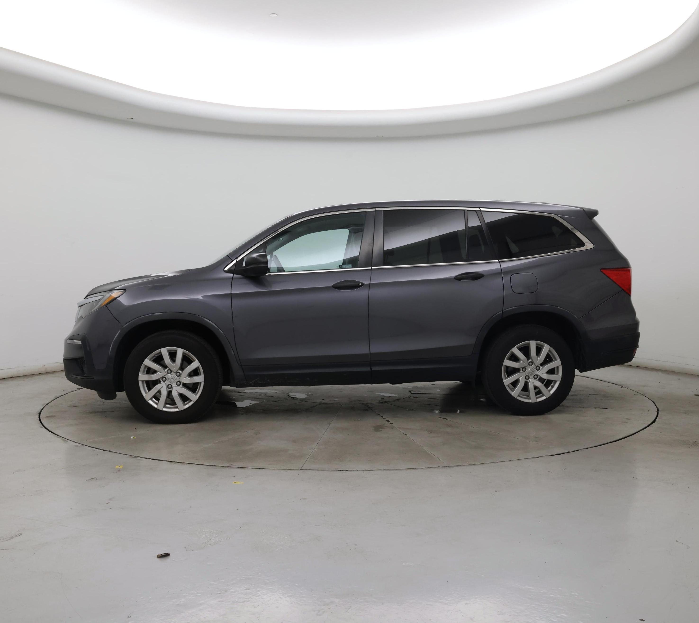Thumbnail: 2019 Honda Pilot - 3