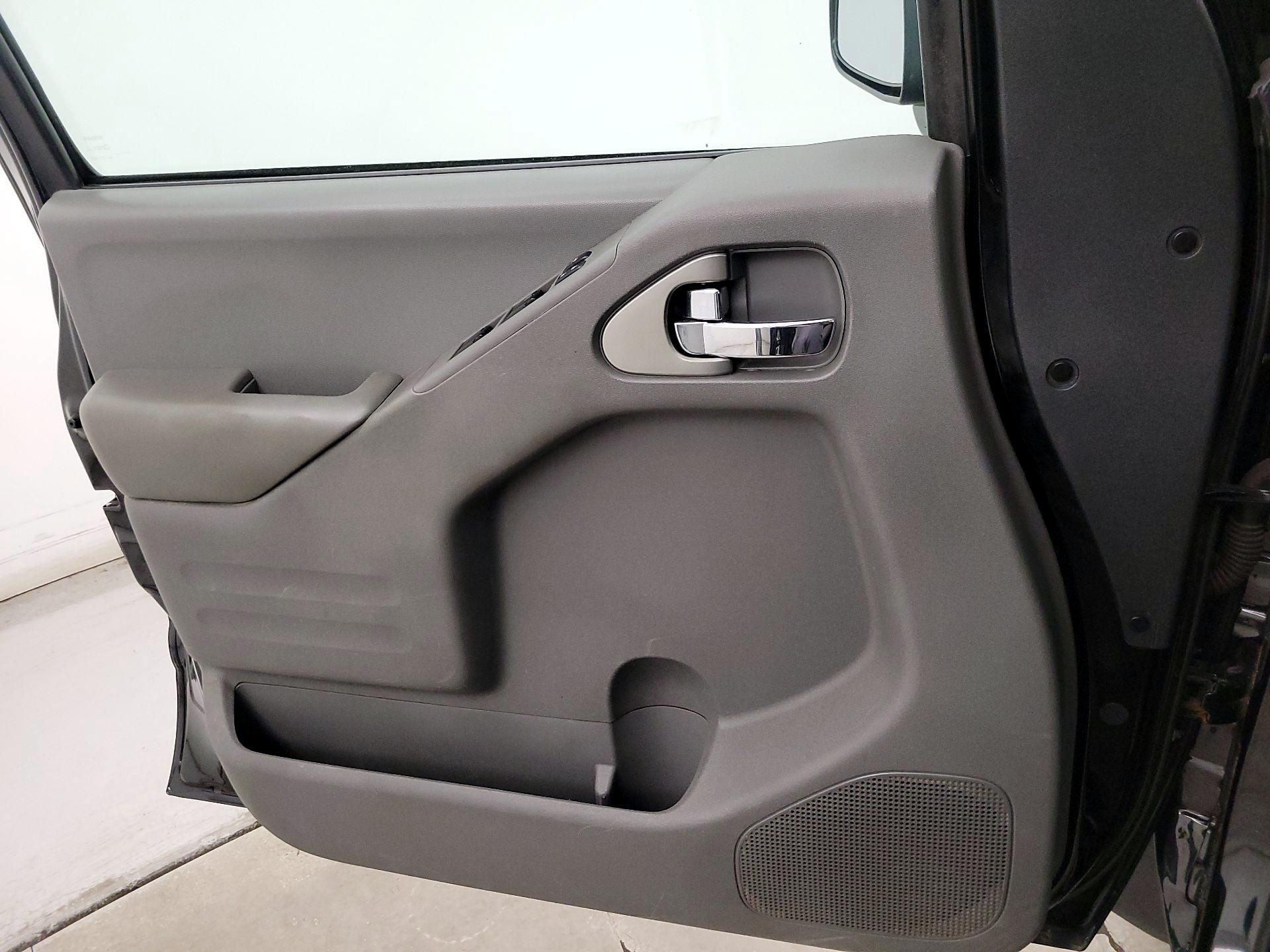 Thumbnail: 2019 Nissan Frontier - 12