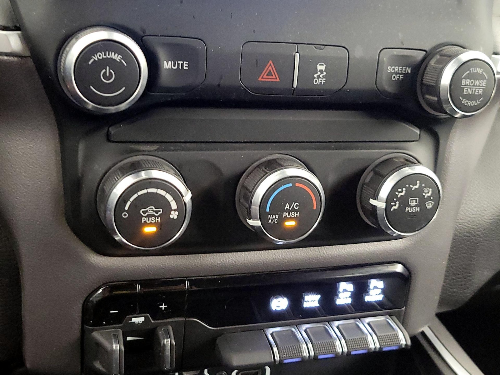 2024 RAM Ram 2500 Pickup Big Horn - Photo 17