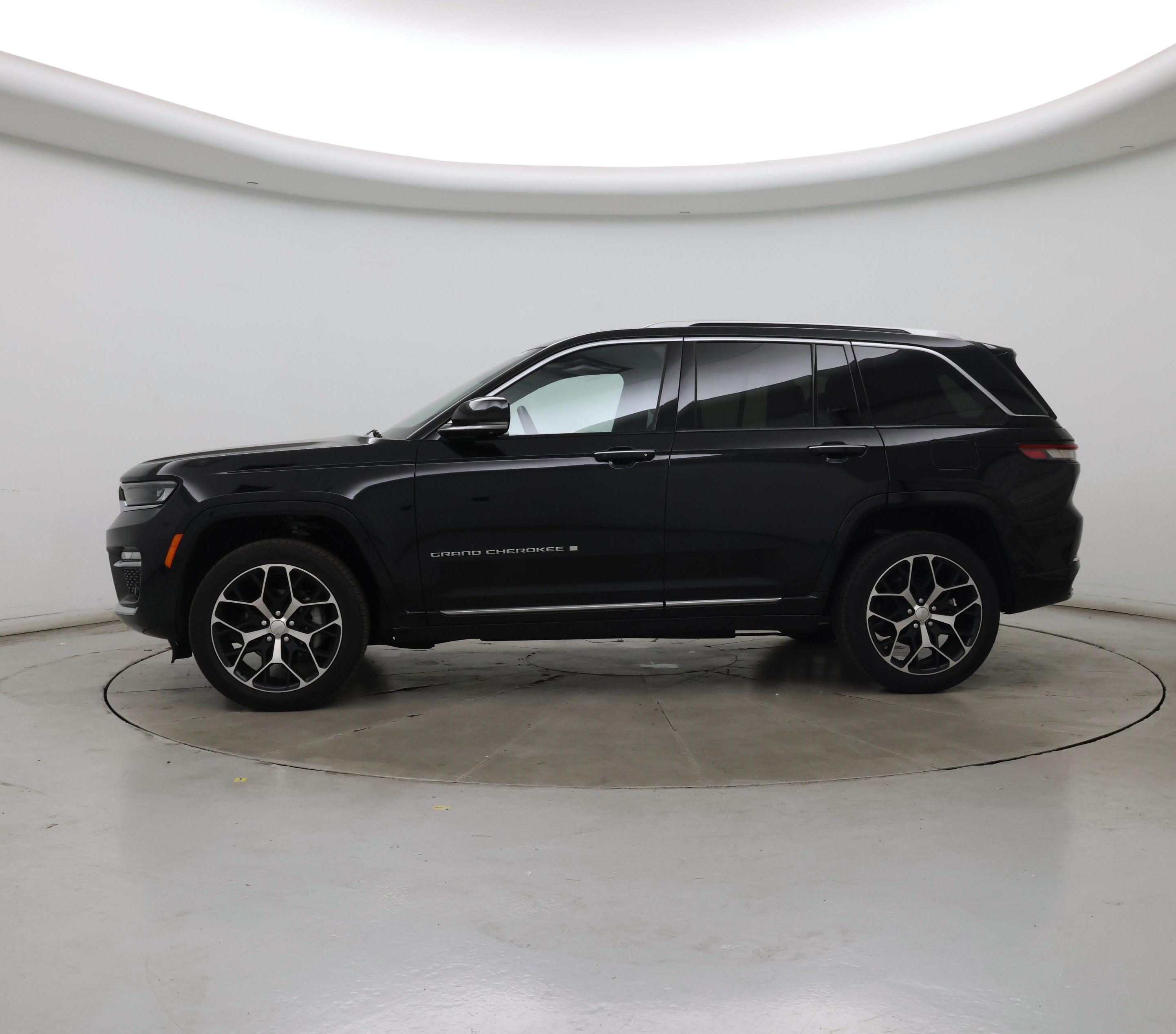 Thumbnail: 2023 Jeep Grand Cherokee - 3