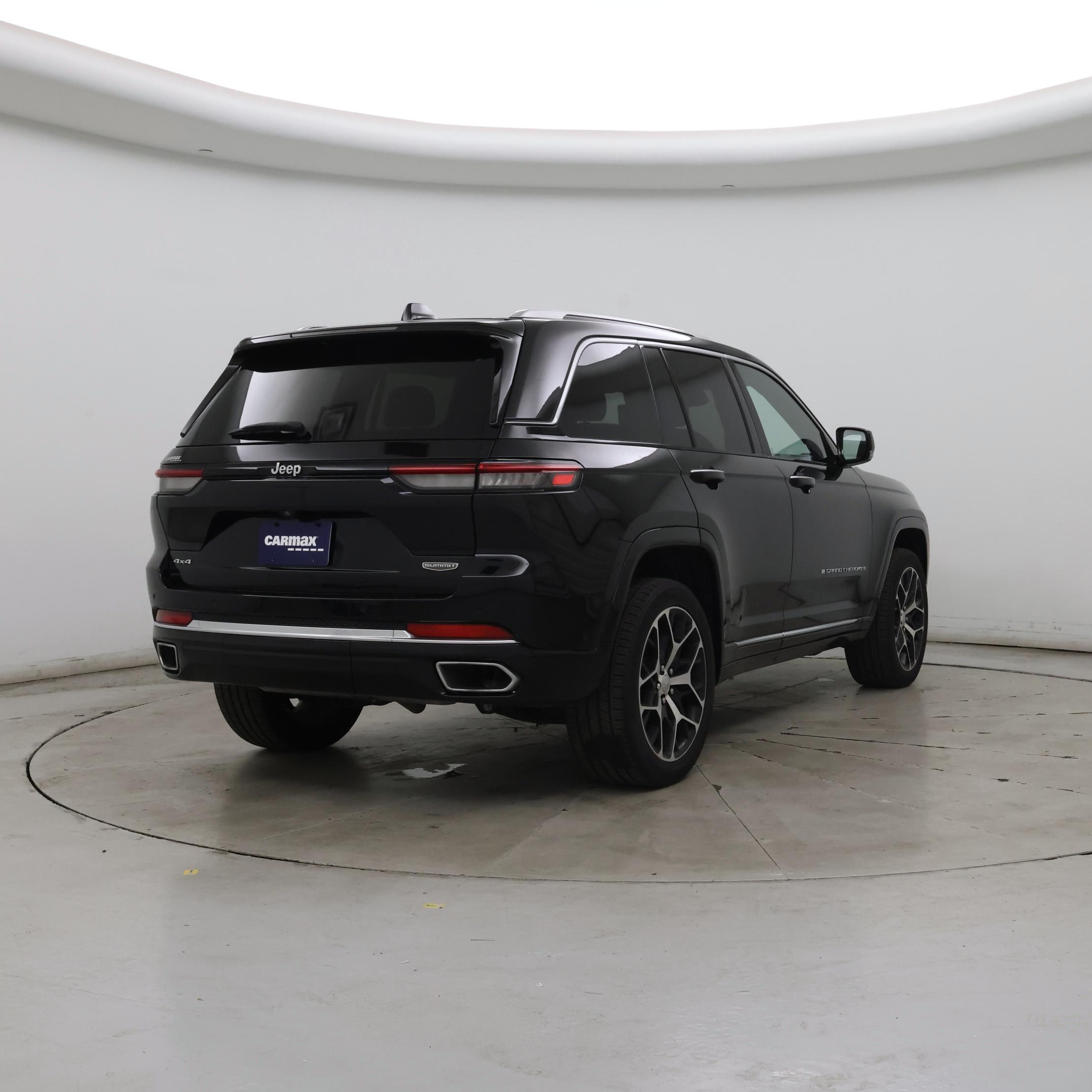 Thumbnail: 2023 Jeep Grand Cherokee - 8