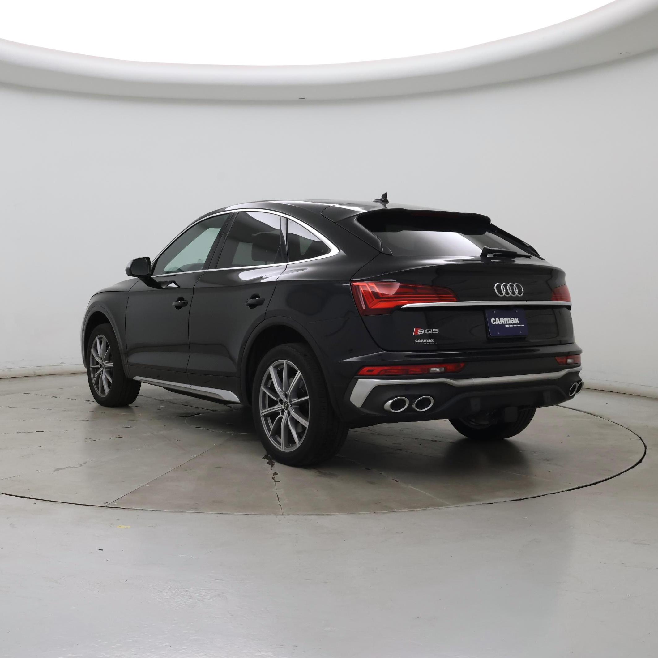 Thumbnail: 2022 Audi SQ5 - 2