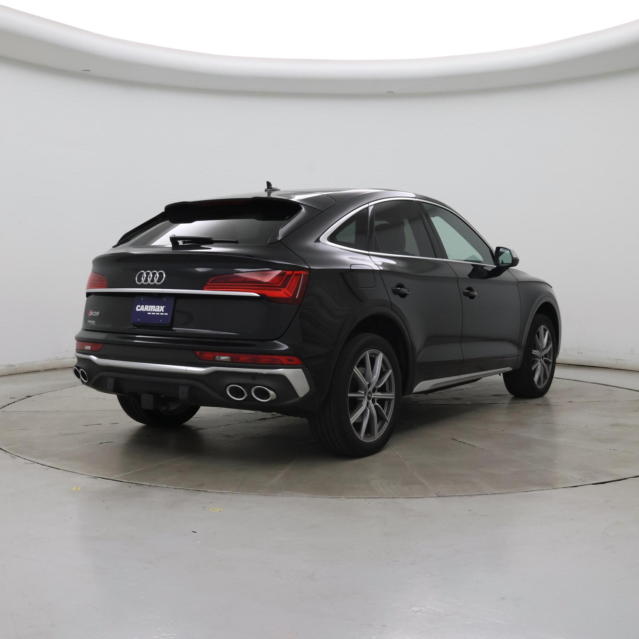 Thumbnail: 2022 Audi SQ5 - 8