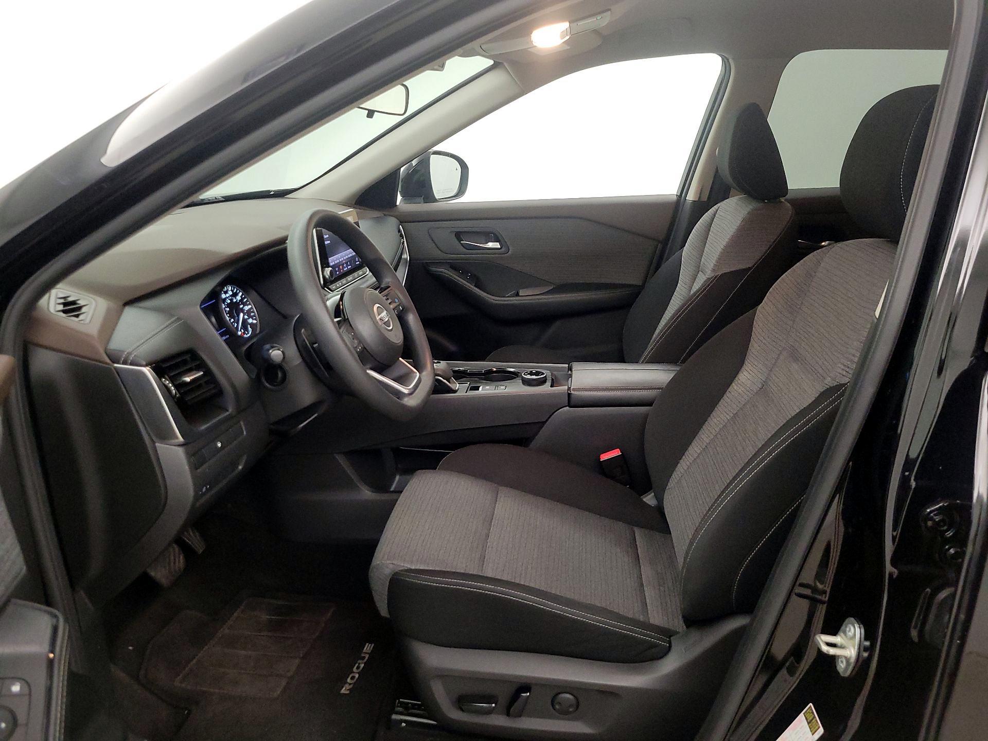 Thumbnail: 2021 Nissan Rogue - 11