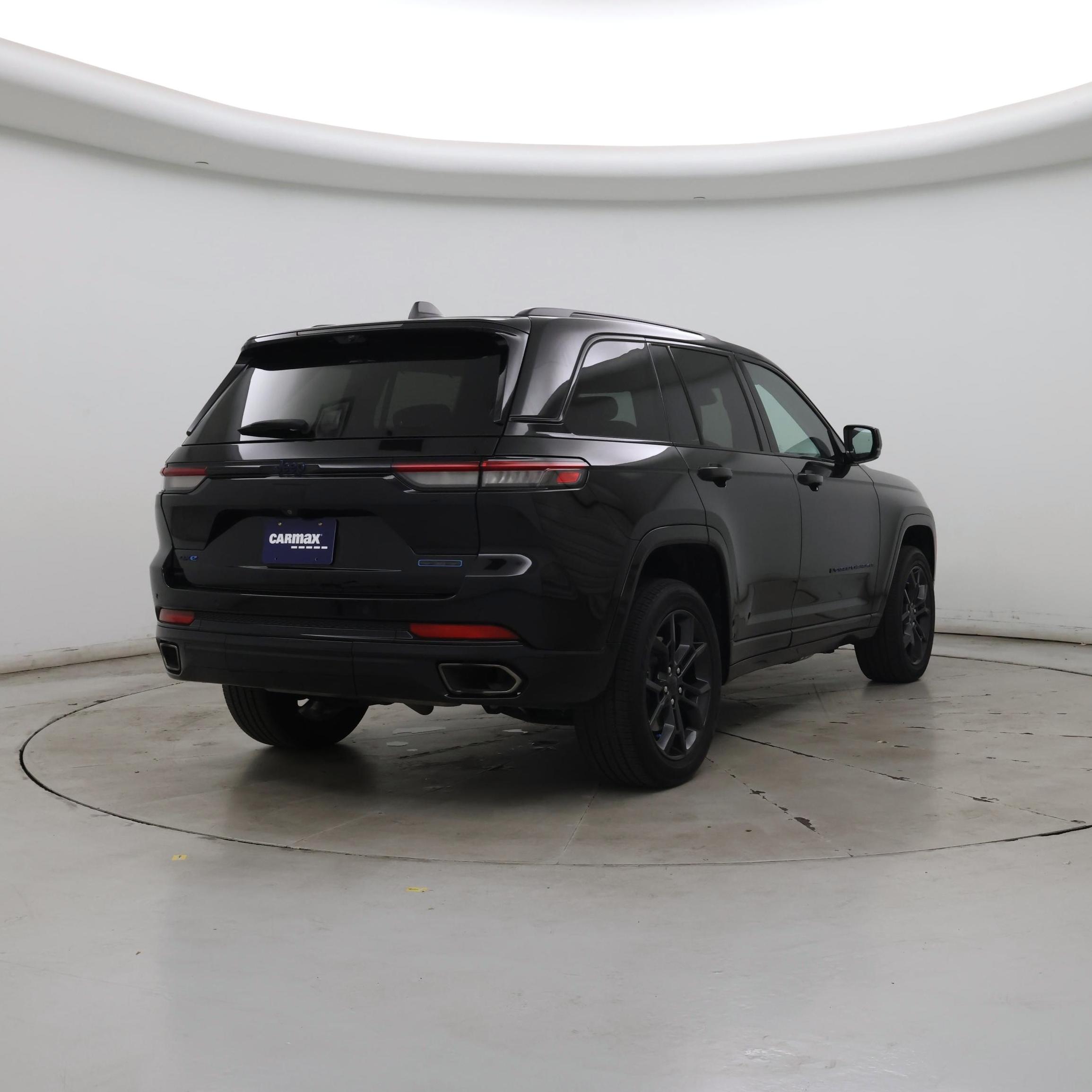 Thumbnail: 2023 Jeep Grand Cherokee - 8