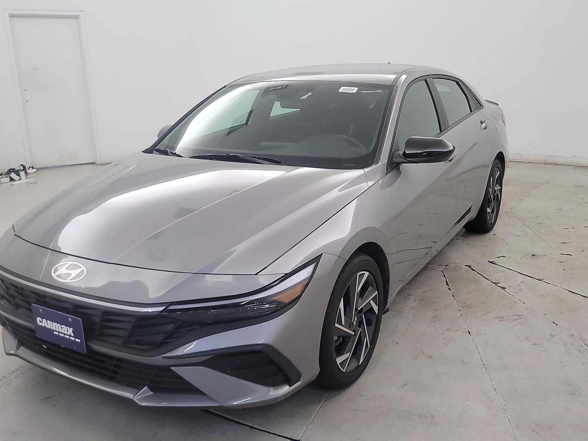Thumbnail: 2025 Hyundai Elantra - 3