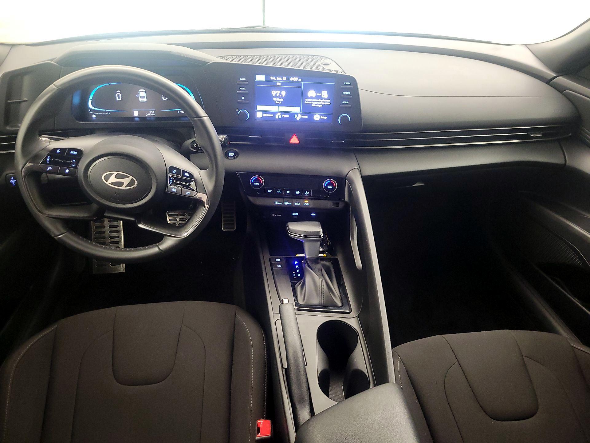 Thumbnail: 2025 Hyundai Elantra - 8
