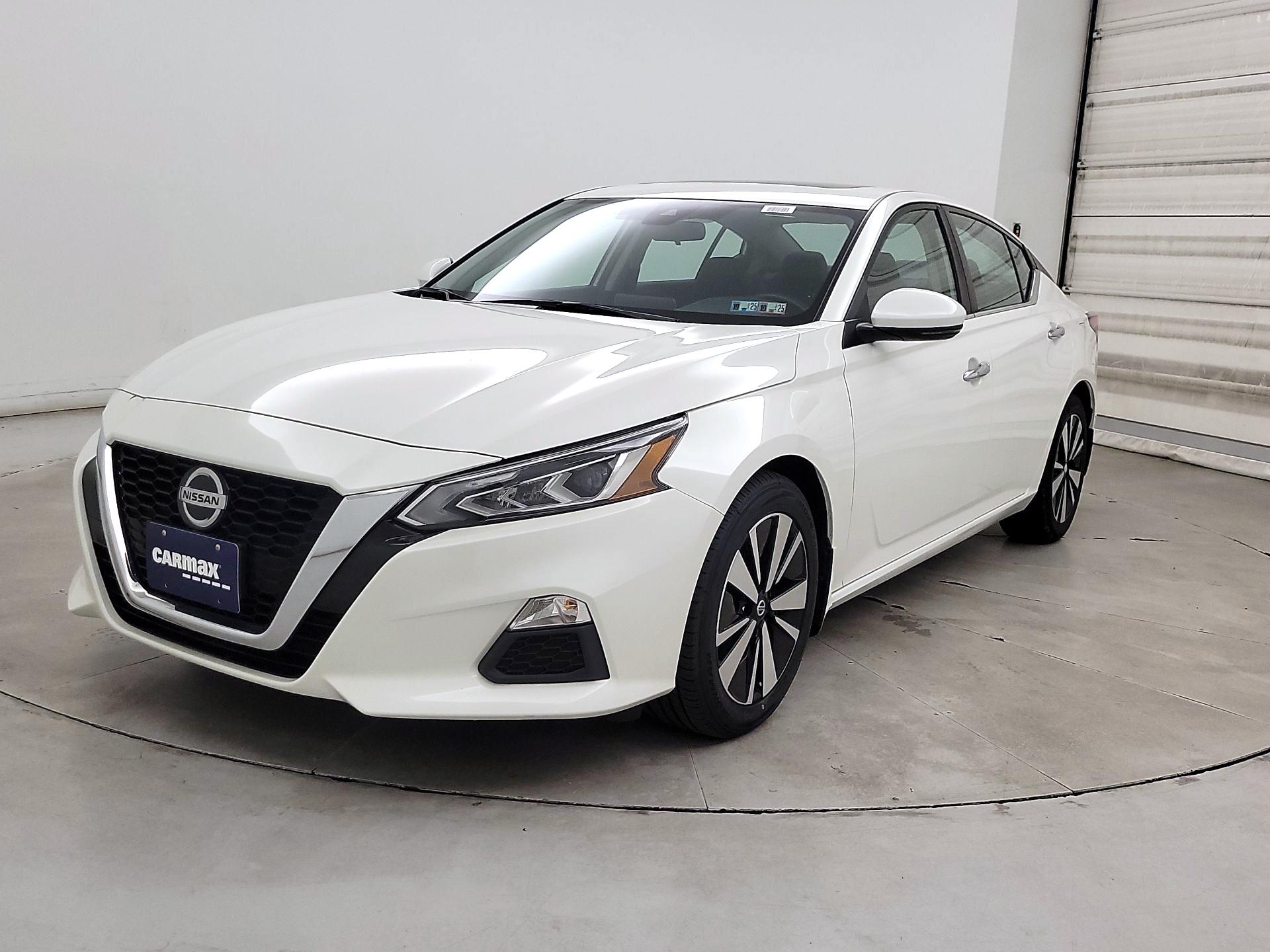 Thumbnail: 2021 Nissan Altima - 3