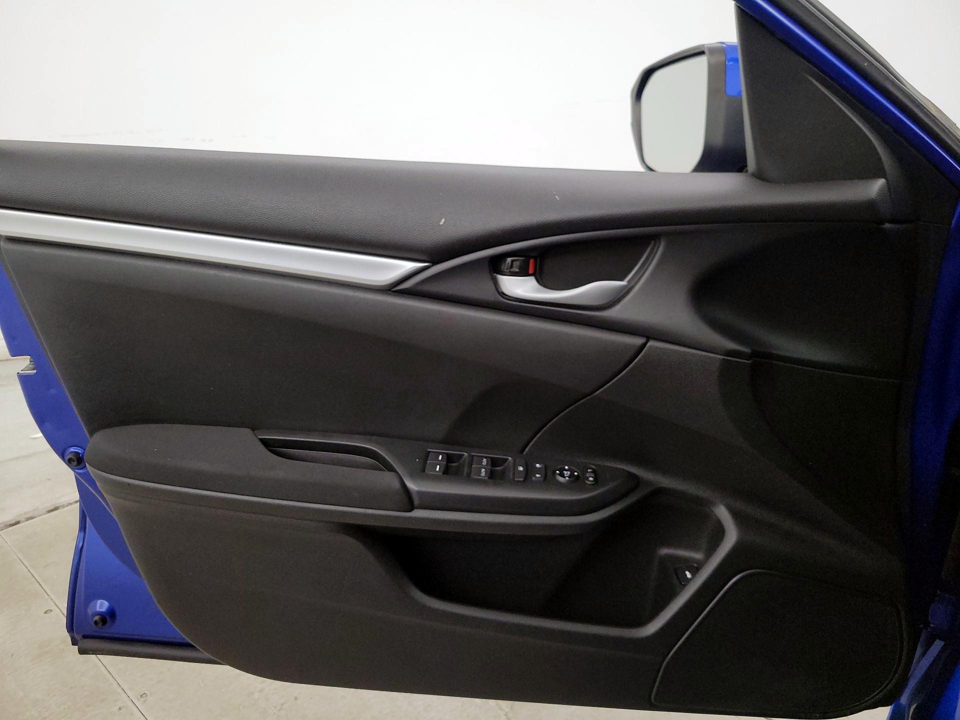 Thumbnail: 2018 Honda Civic - 12