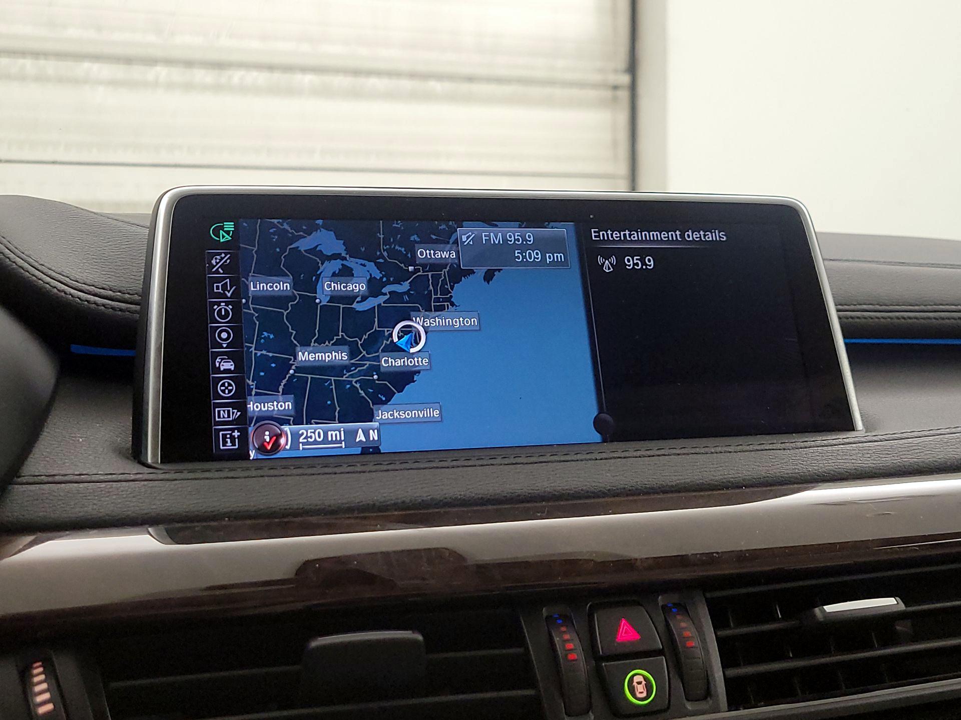 Thumbnail: 2015 BMW X6 - 14