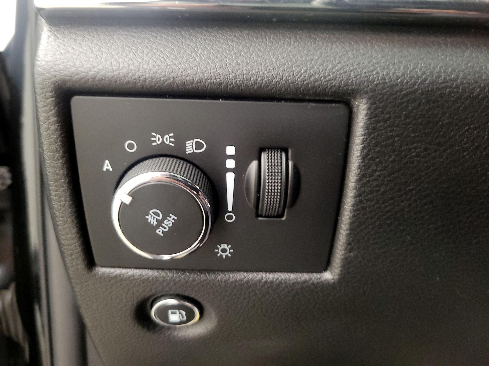 2021 Jeep Grand Cherokee Limited - Photo 14