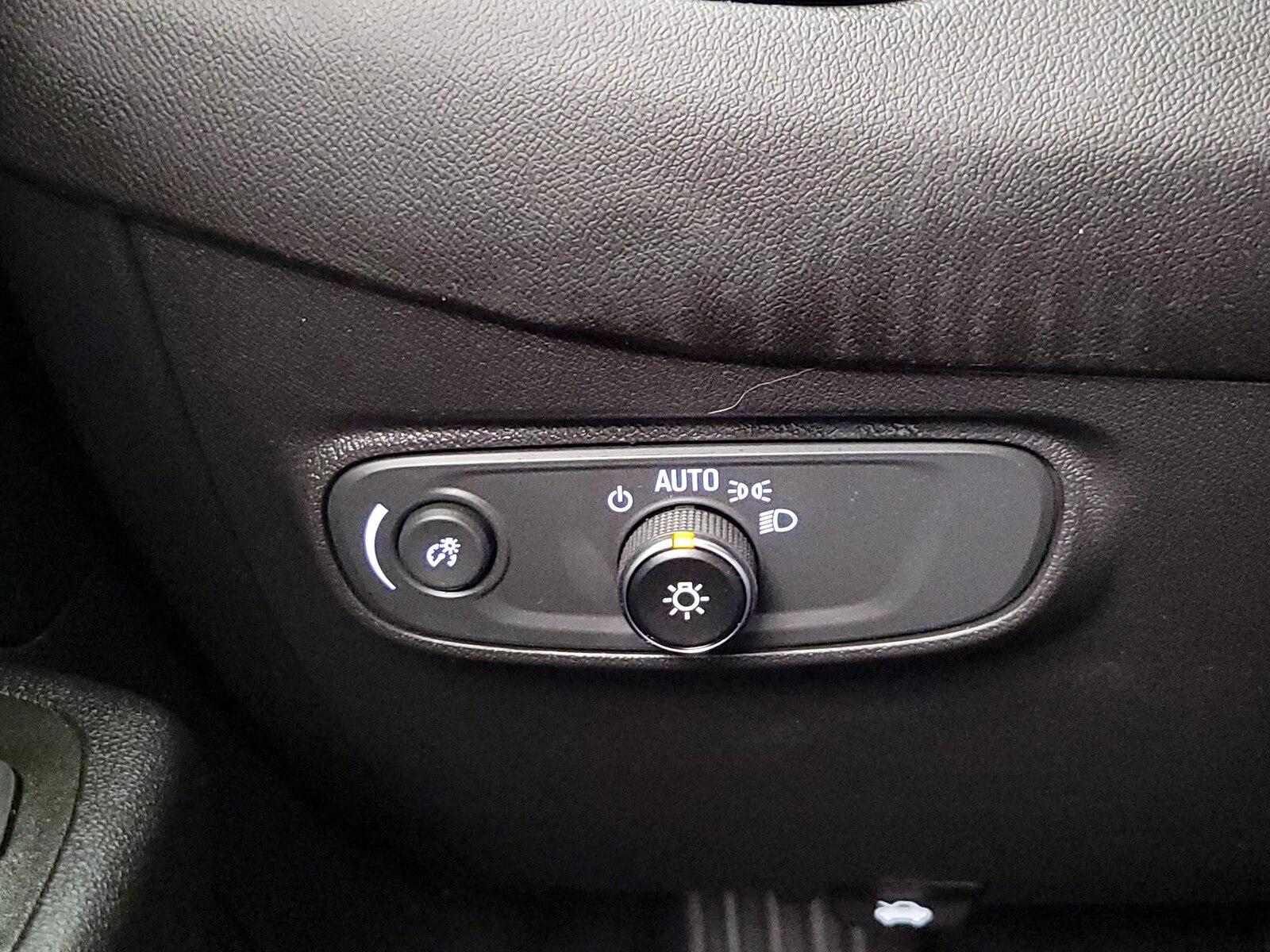 2024 Chevrolet Equinox LS - Photo 14