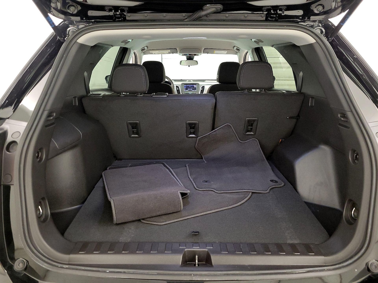2024 Chevrolet Equinox LS - Photo 21
