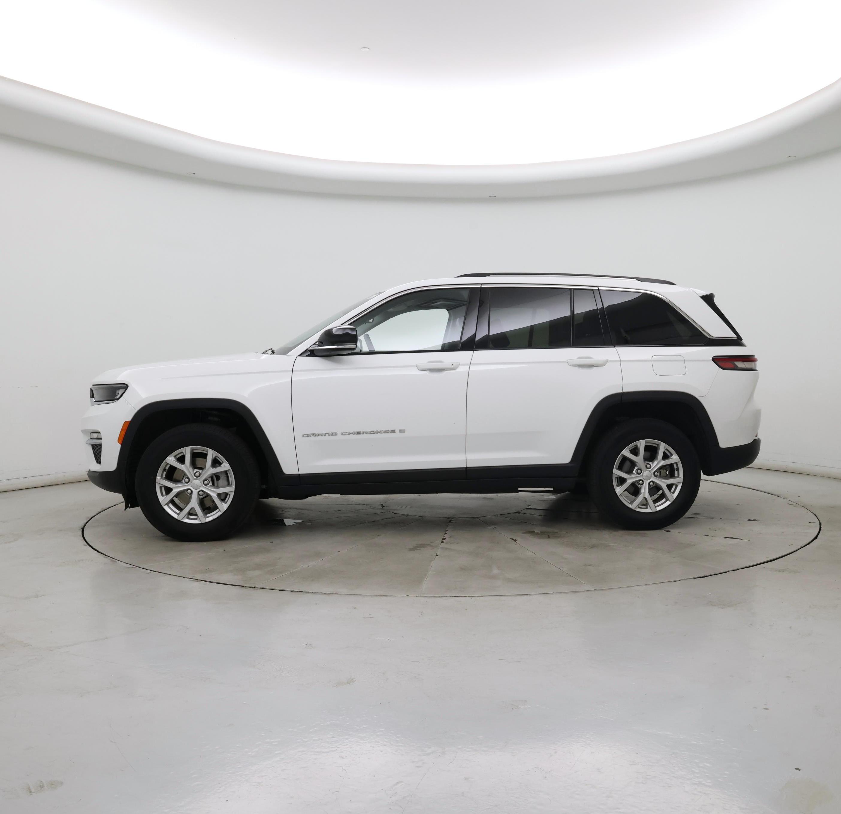 Thumbnail: 2023 Jeep Grand Cherokee L - 3