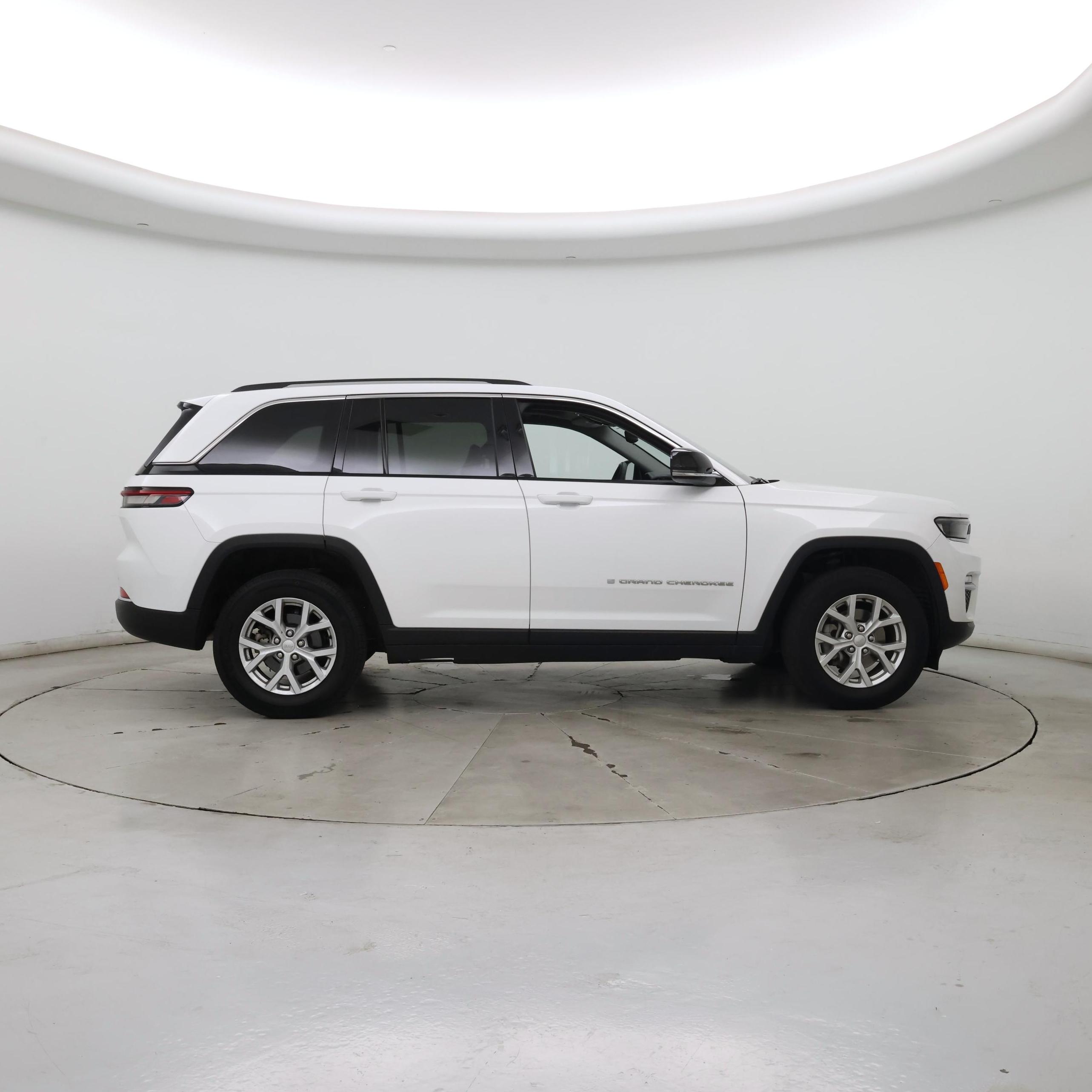Thumbnail: 2023 Jeep Grand Cherokee L - 7