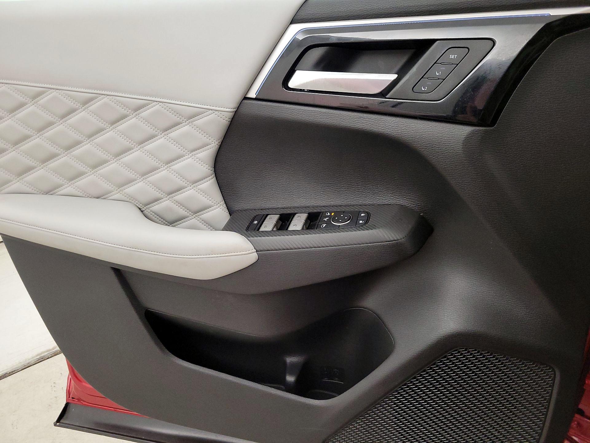 Thumbnail: 2022 Mitsubishi Outlander - 12