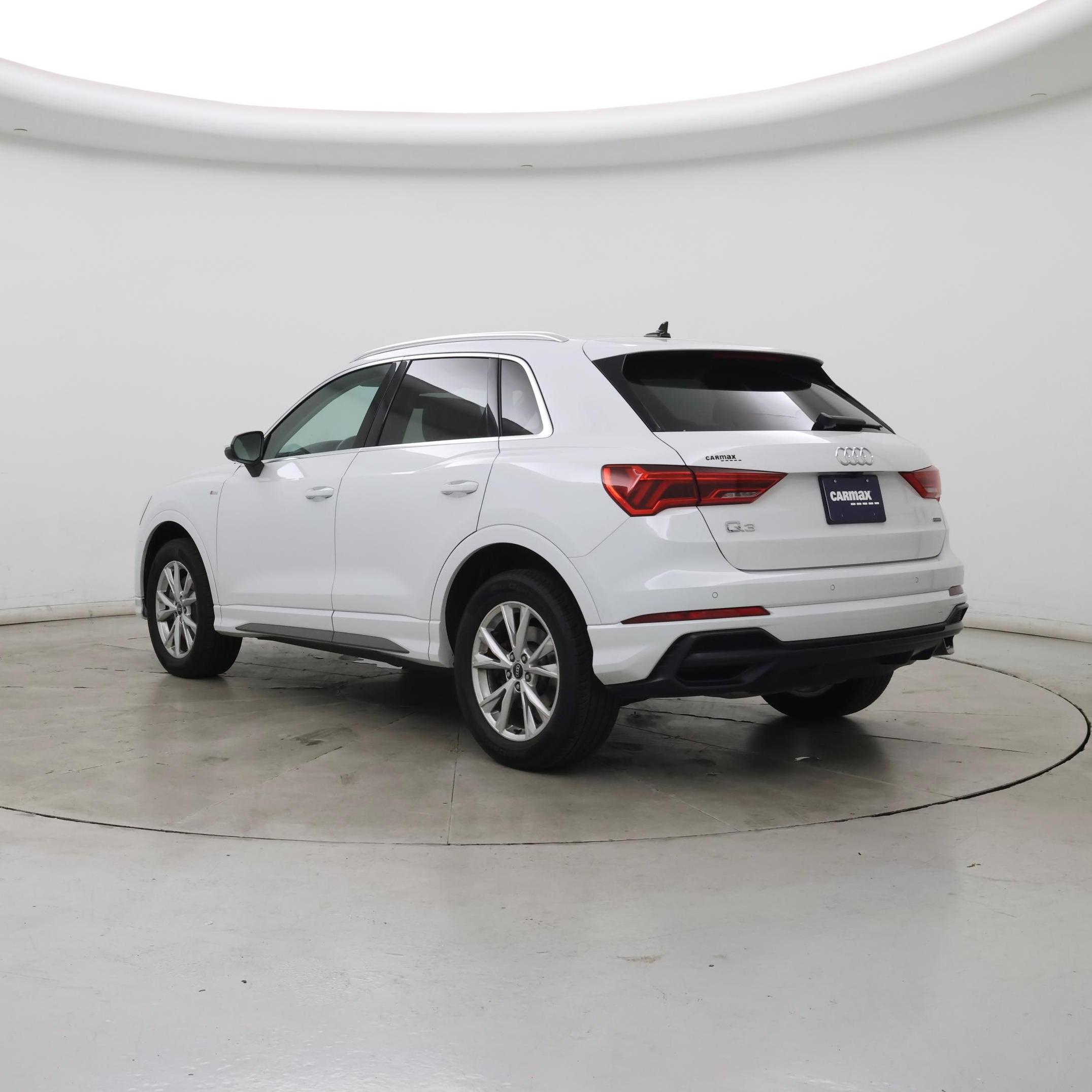 Thumbnail: 2022 Audi Q3 - 2