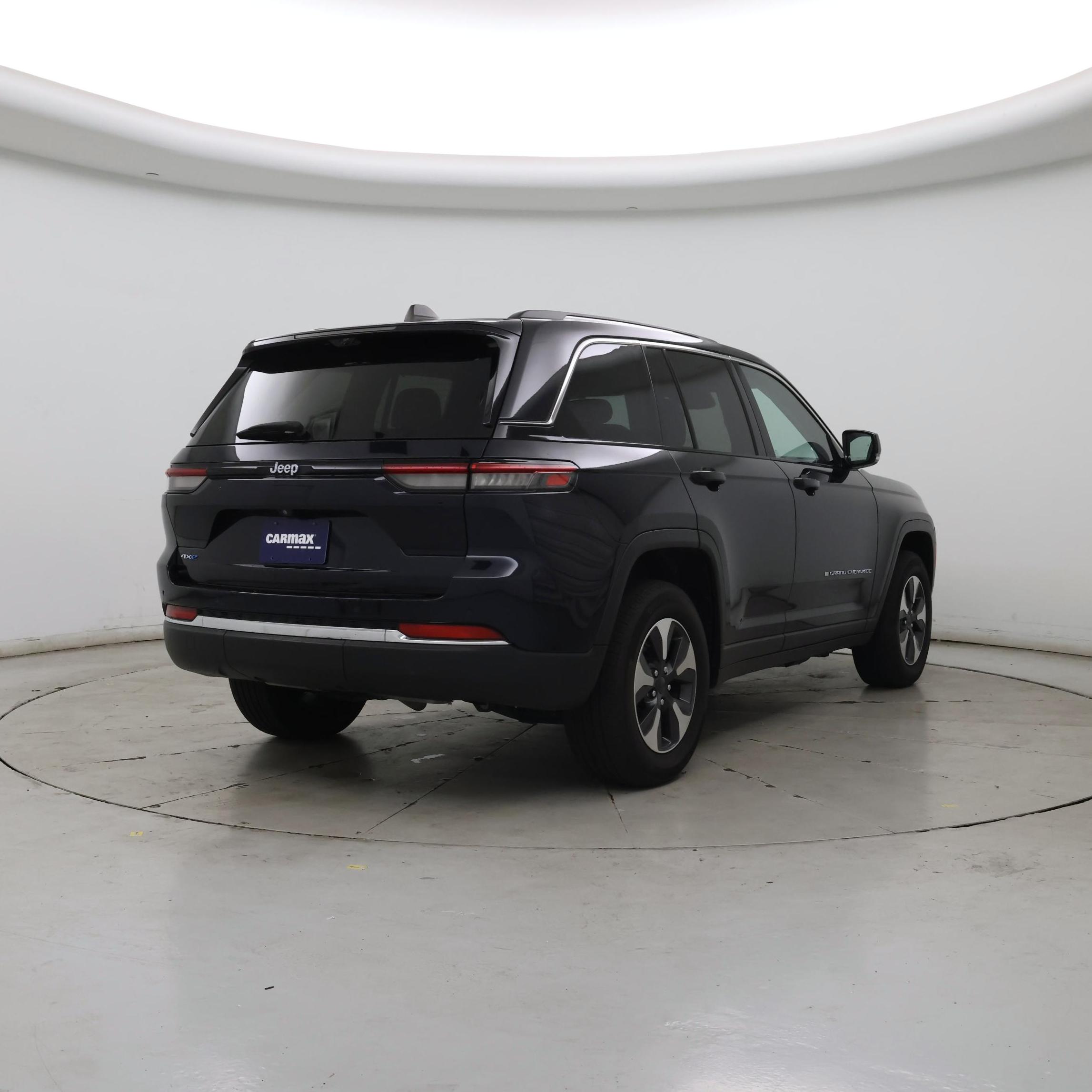 Thumbnail: 2023 Jeep Grand Cherokee - 8