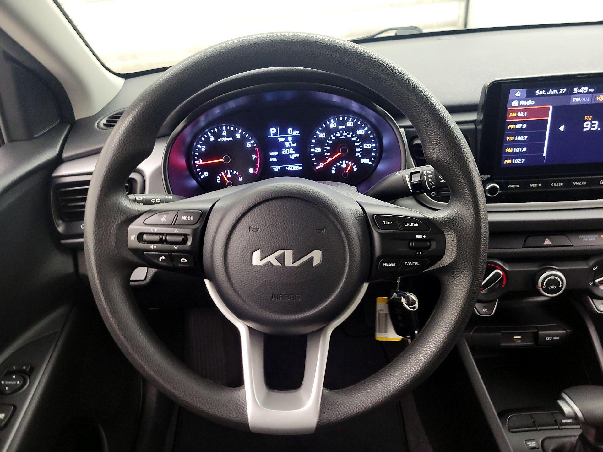 Thumbnail: 2023 Kia Rio - 10