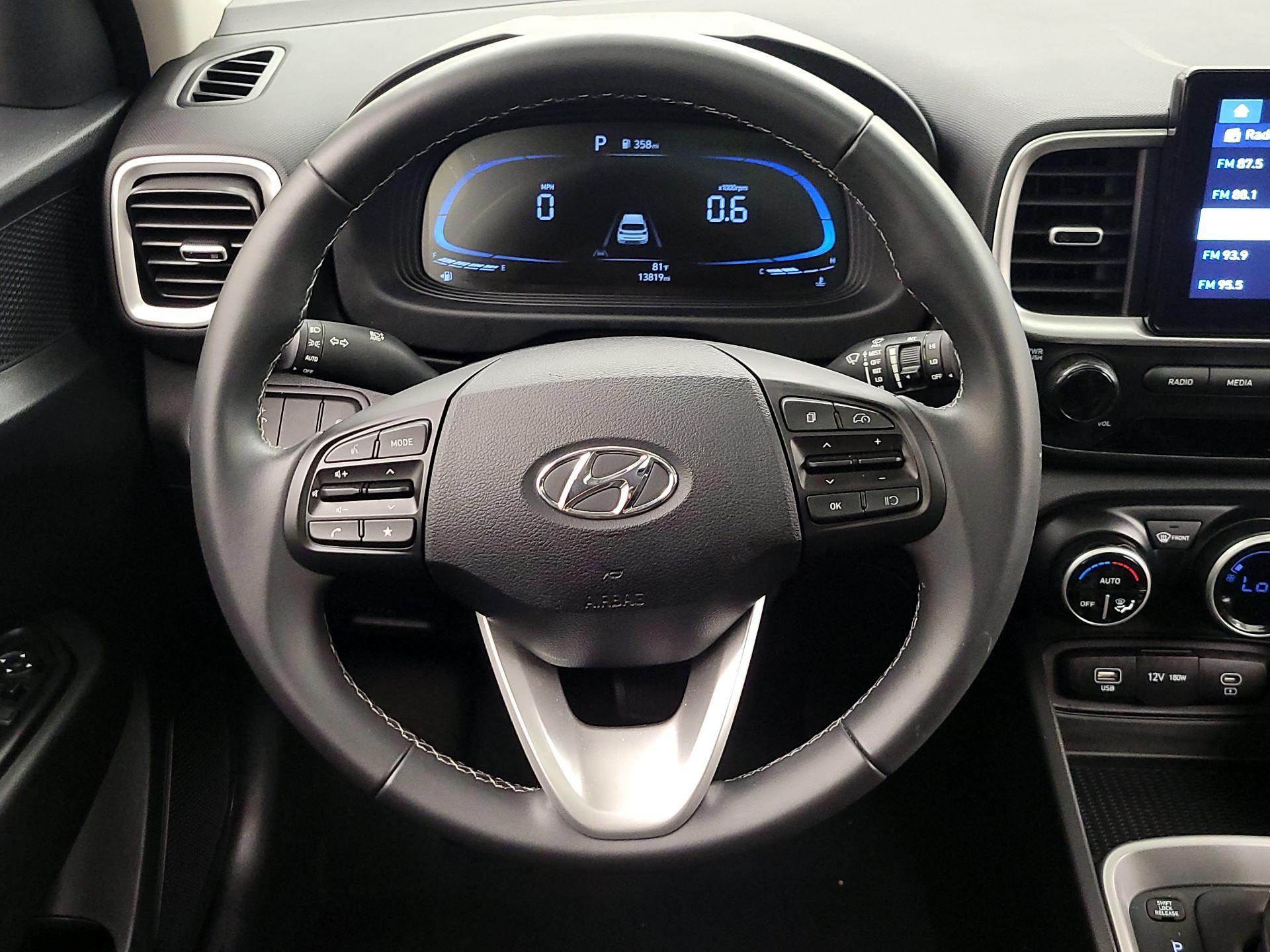 Thumbnail: 2025 Hyundai Venue - 10