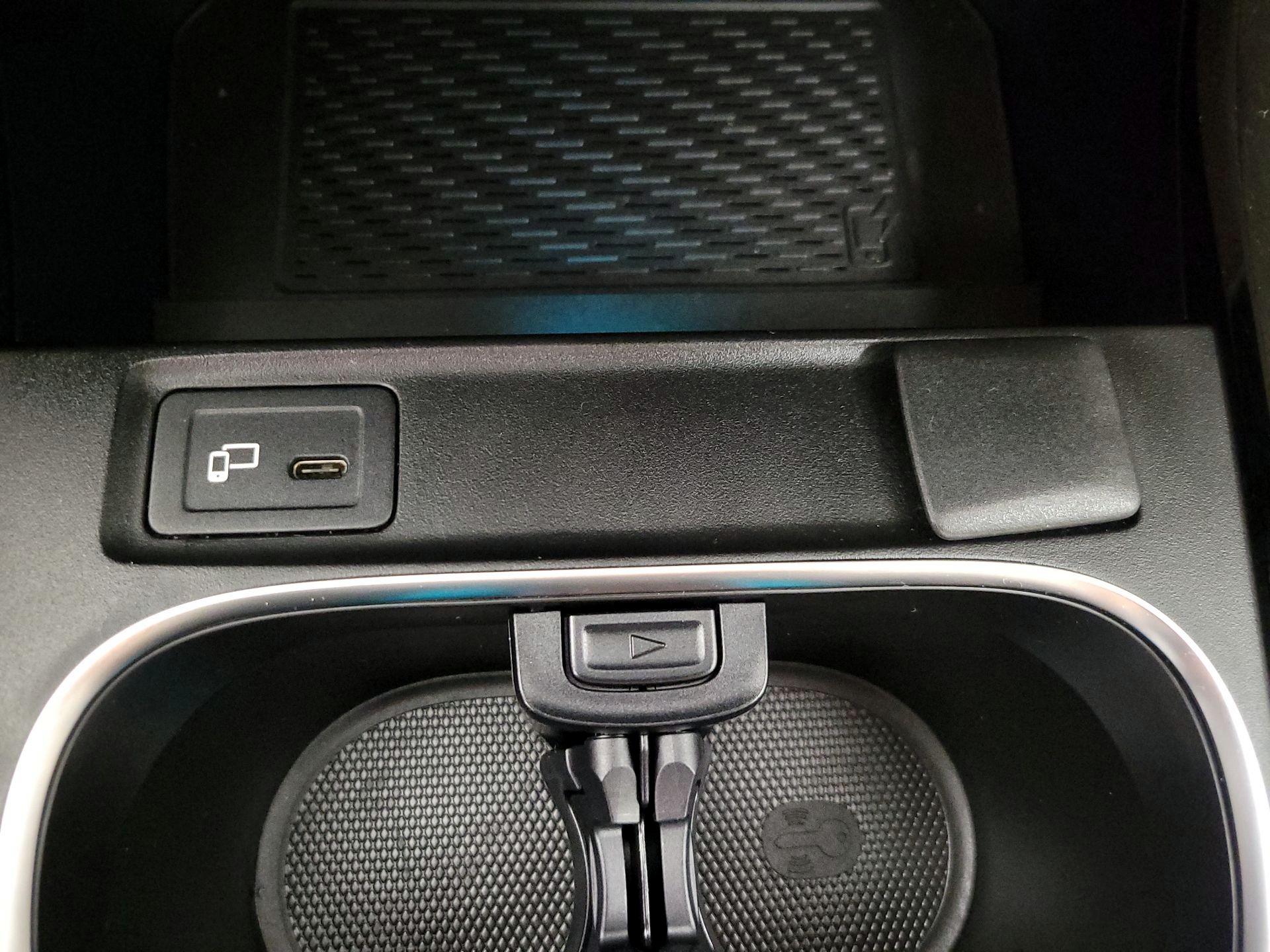 Thumbnail: 2021 Mercedes-Benz CLA - 18