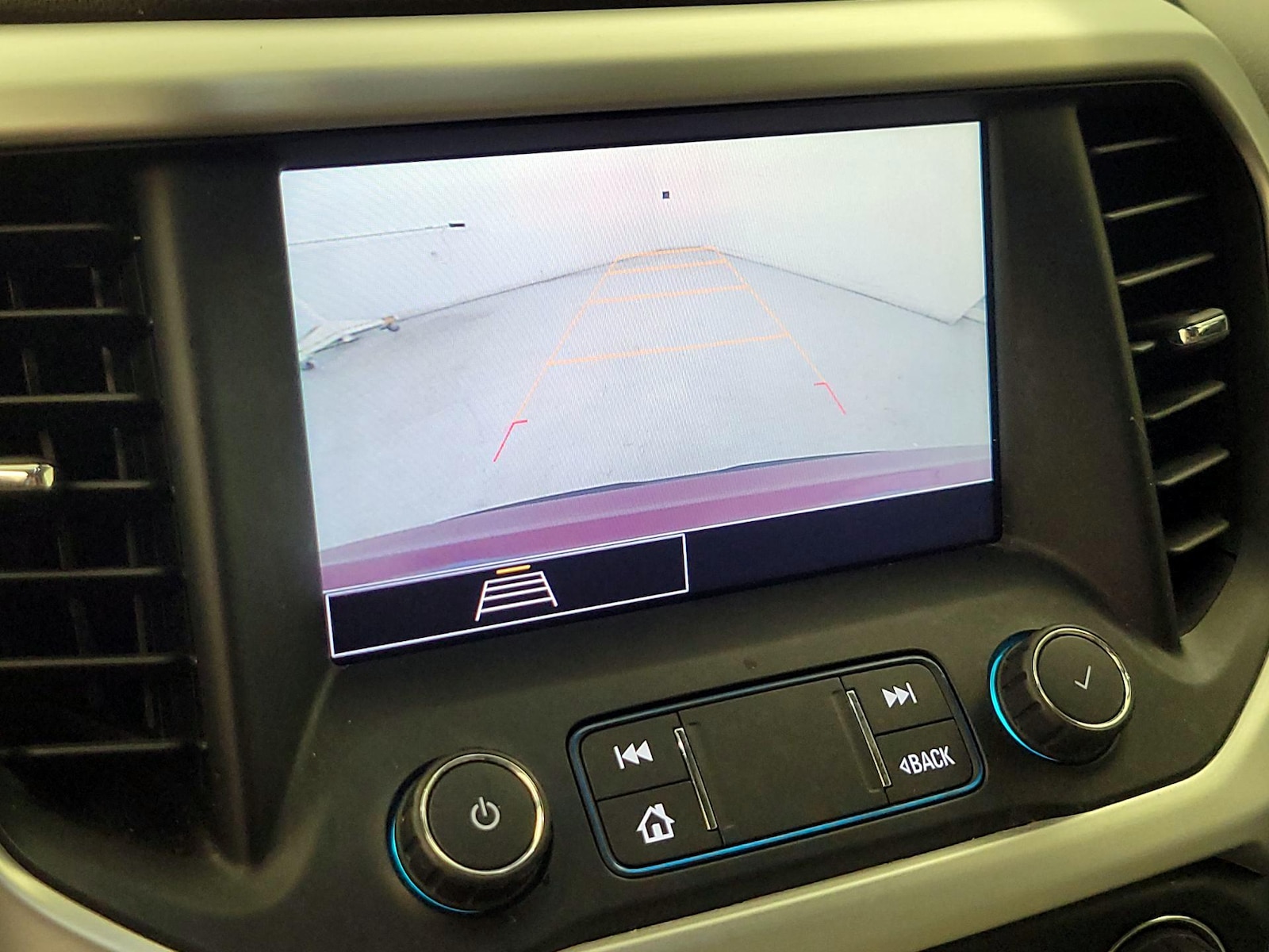 2020 GMC Acadia SLE - Photo 15