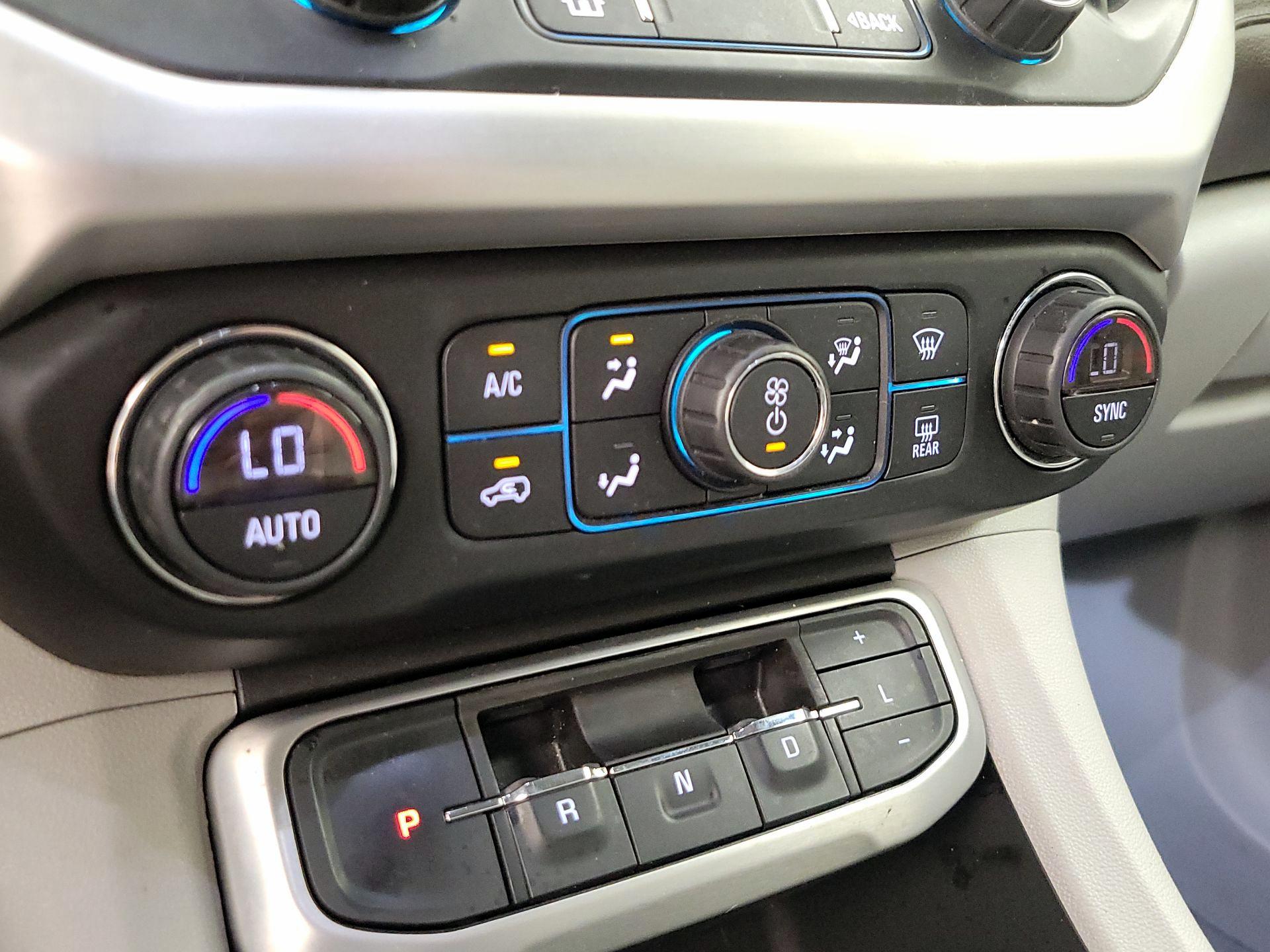 Thumbnail: 2020 GMC Acadia - 16
