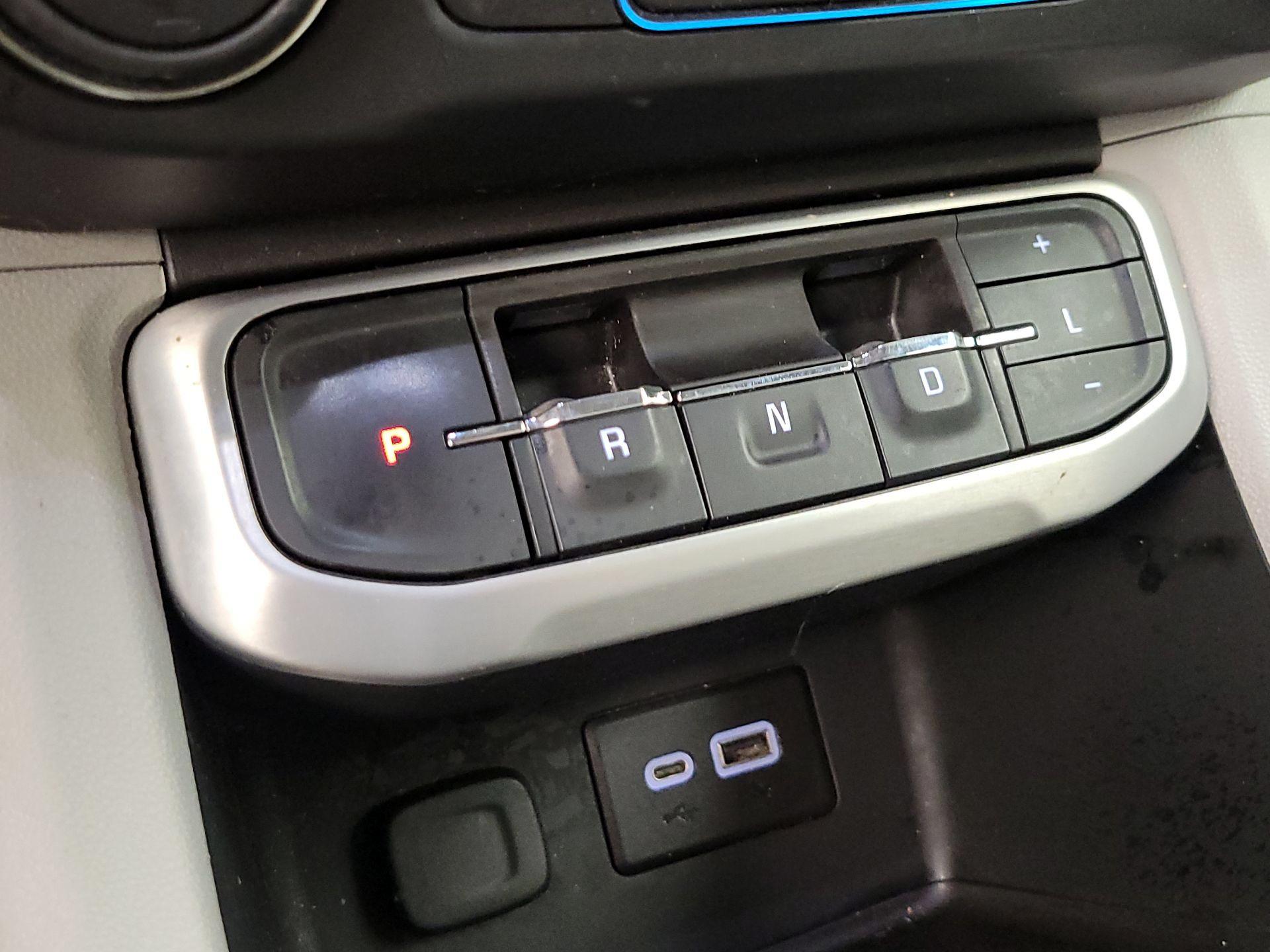 Thumbnail: 2020 GMC Acadia - 17