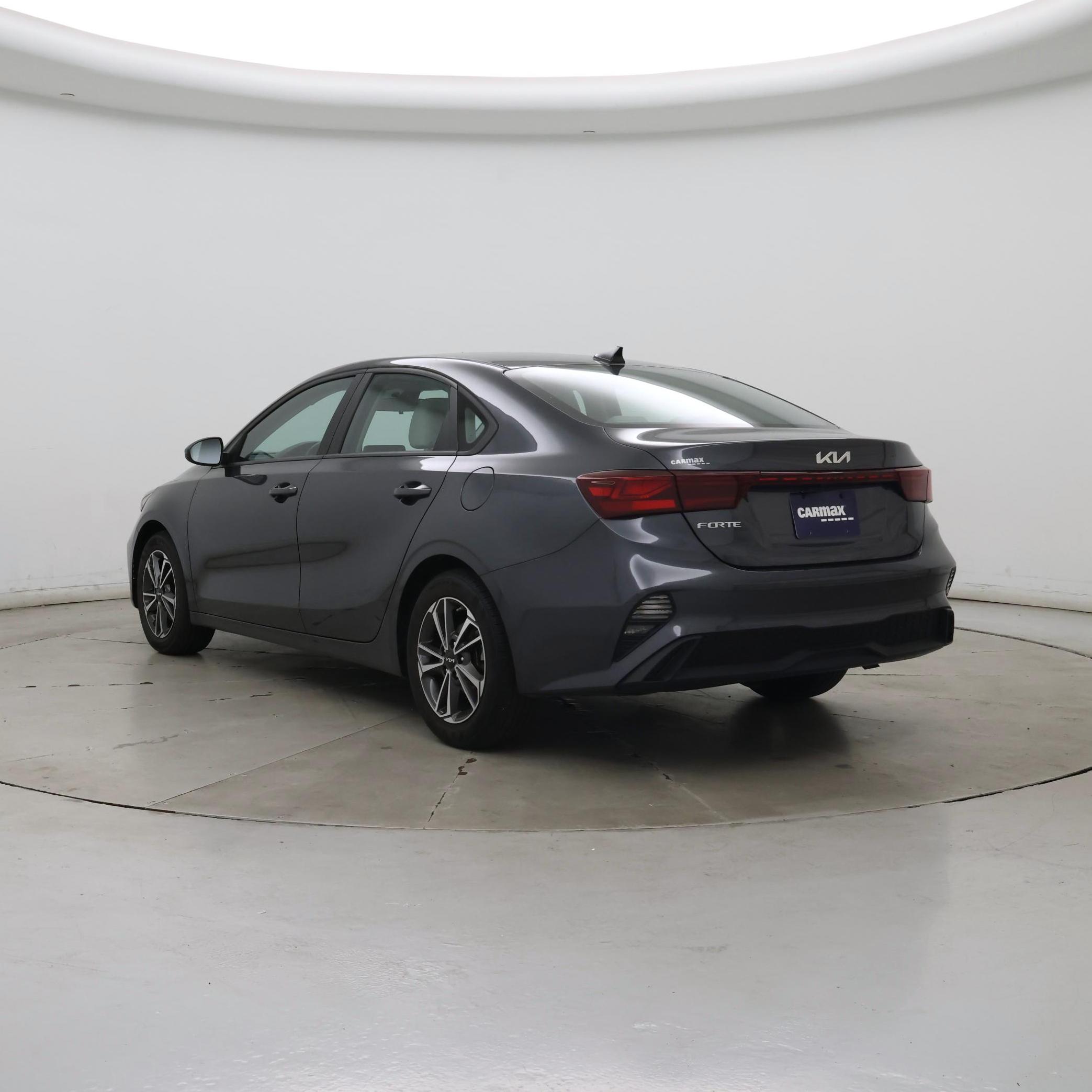 Thumbnail: 2022 Kia Forte - 2