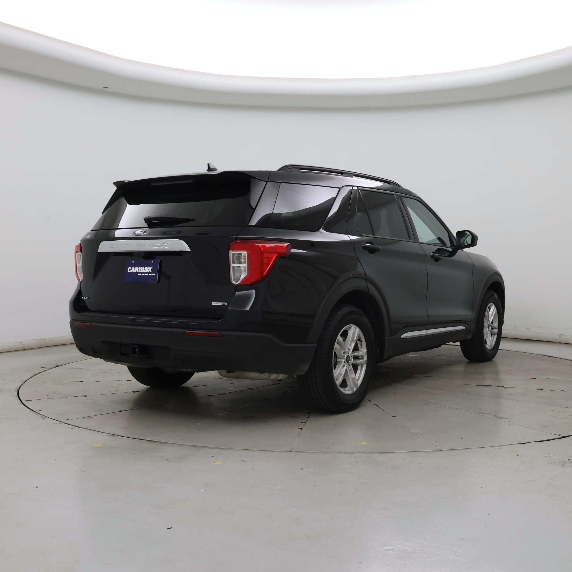 Thumbnail: 2020 Ford Explorer - 8