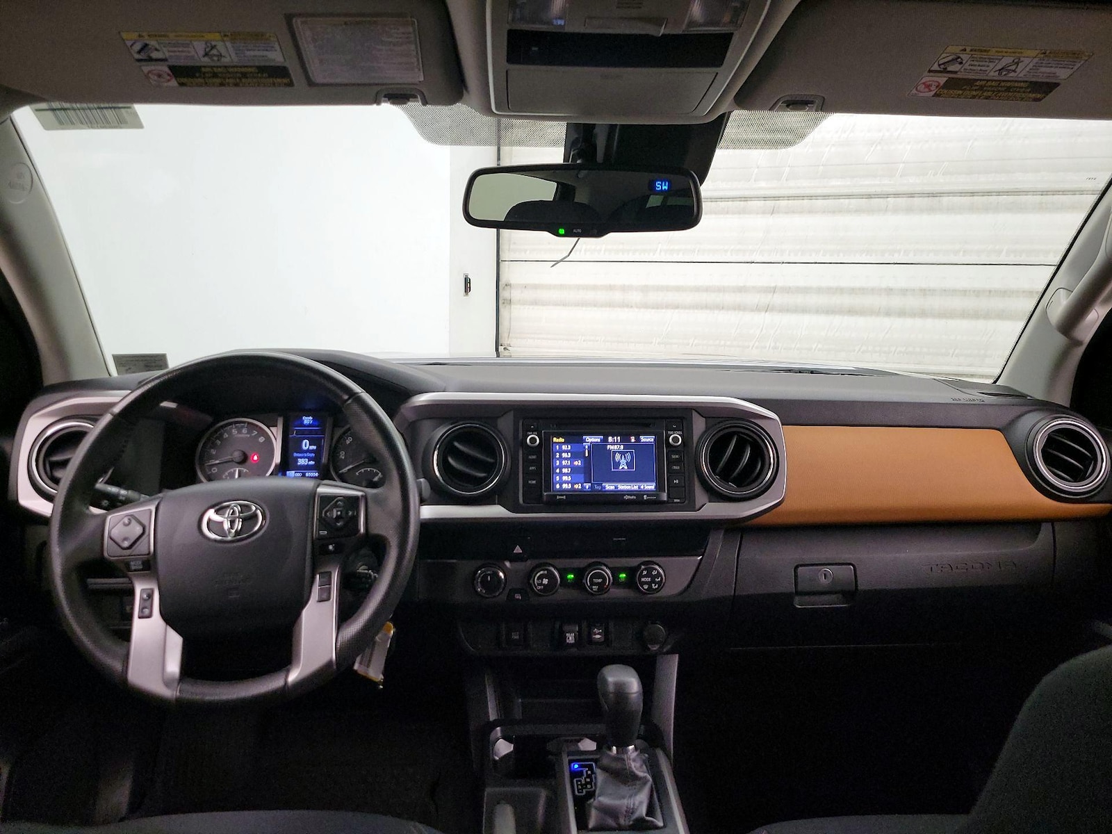 2019 Toyota Tacoma SR5 - Photo 10