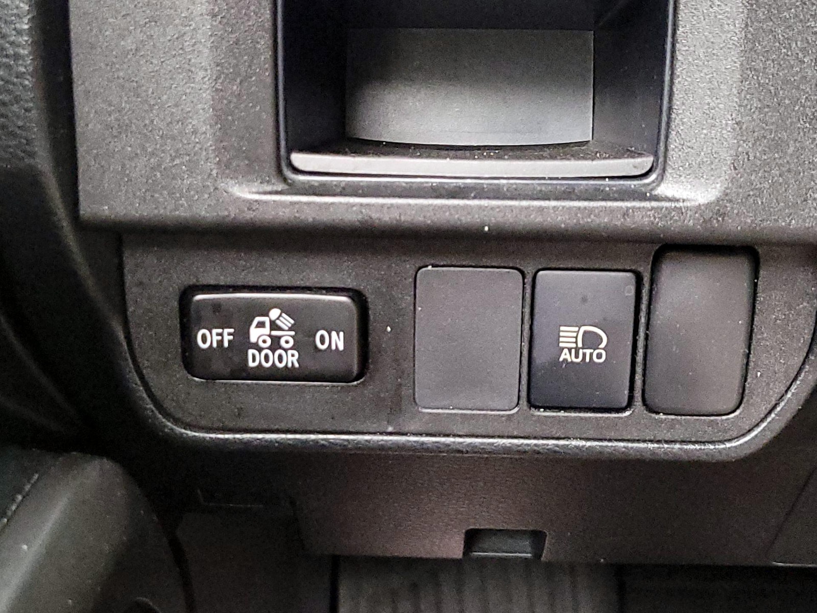 2019 Toyota Tacoma SR5 - Photo 14