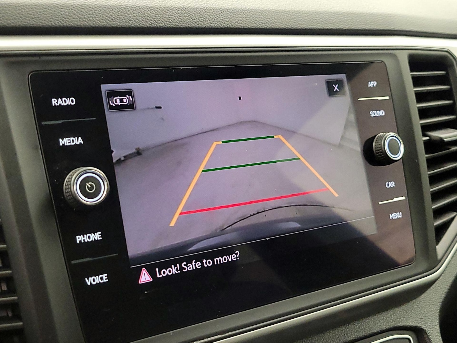2021 Volkswagen Atlas Cross Sport SE w/Tech - Photo 15